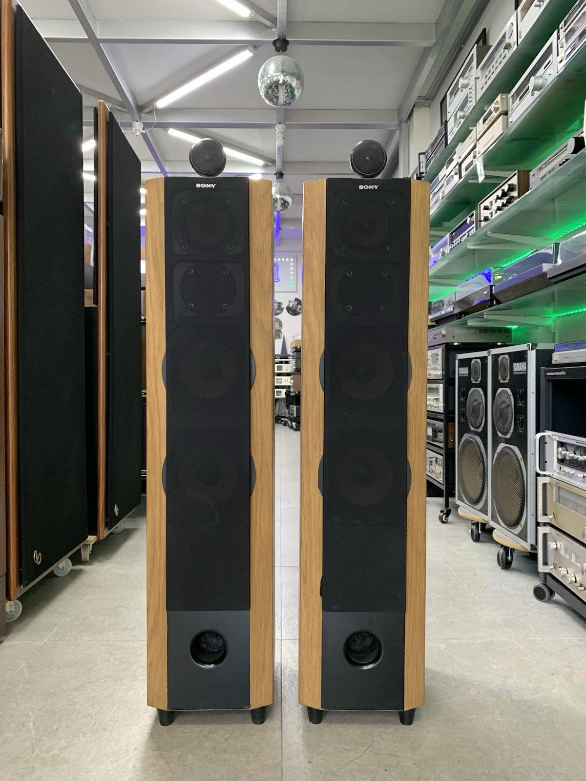 SONY SS X9ED High End Speakers 4 Way 250 Watts RMS Vintage 2000 WORK Good Look