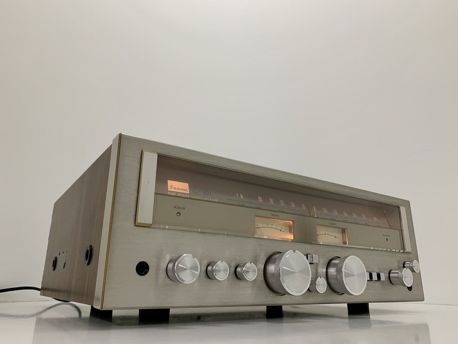 Sansui G 301/G-3000 Stereo Receiver 26+26Watts RMS Vintage 1978 Work Good Look