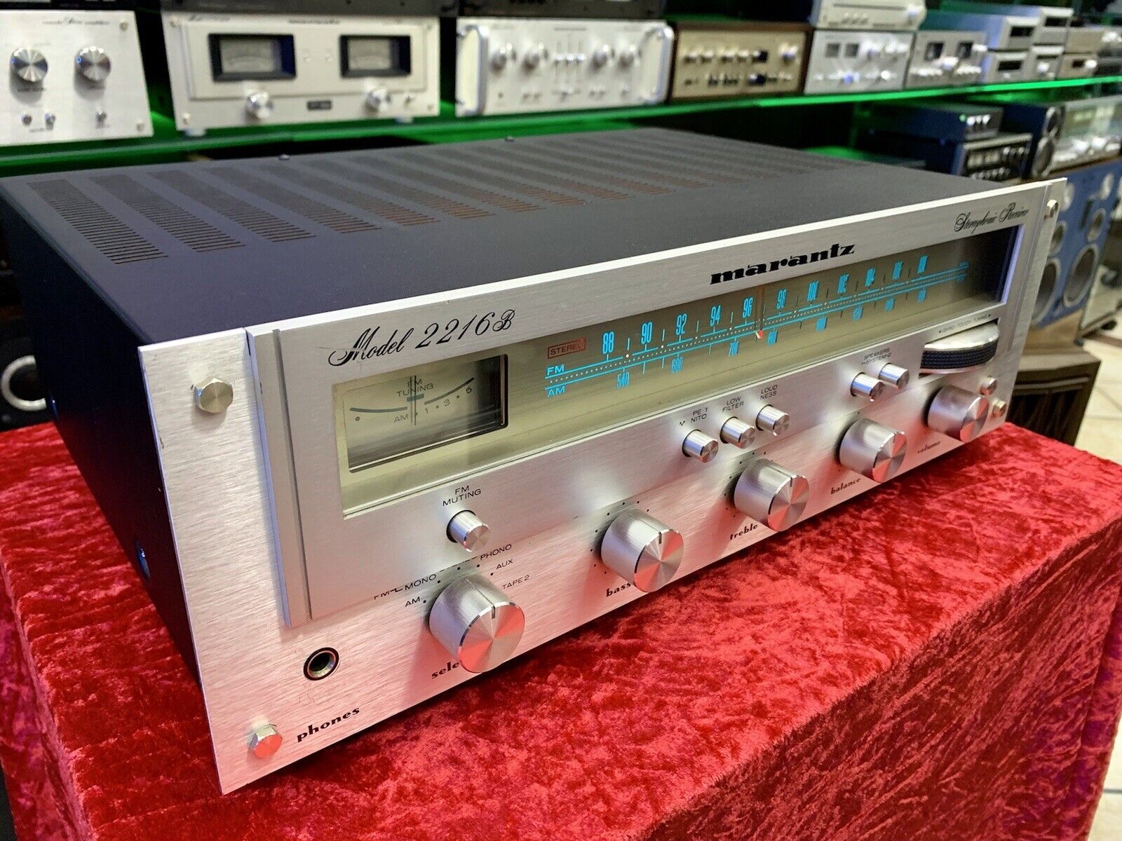 MARANTZ 2216B Stereo Receiver 32 Watts RMS Vintage 1977-80 RARE WORK Good Look