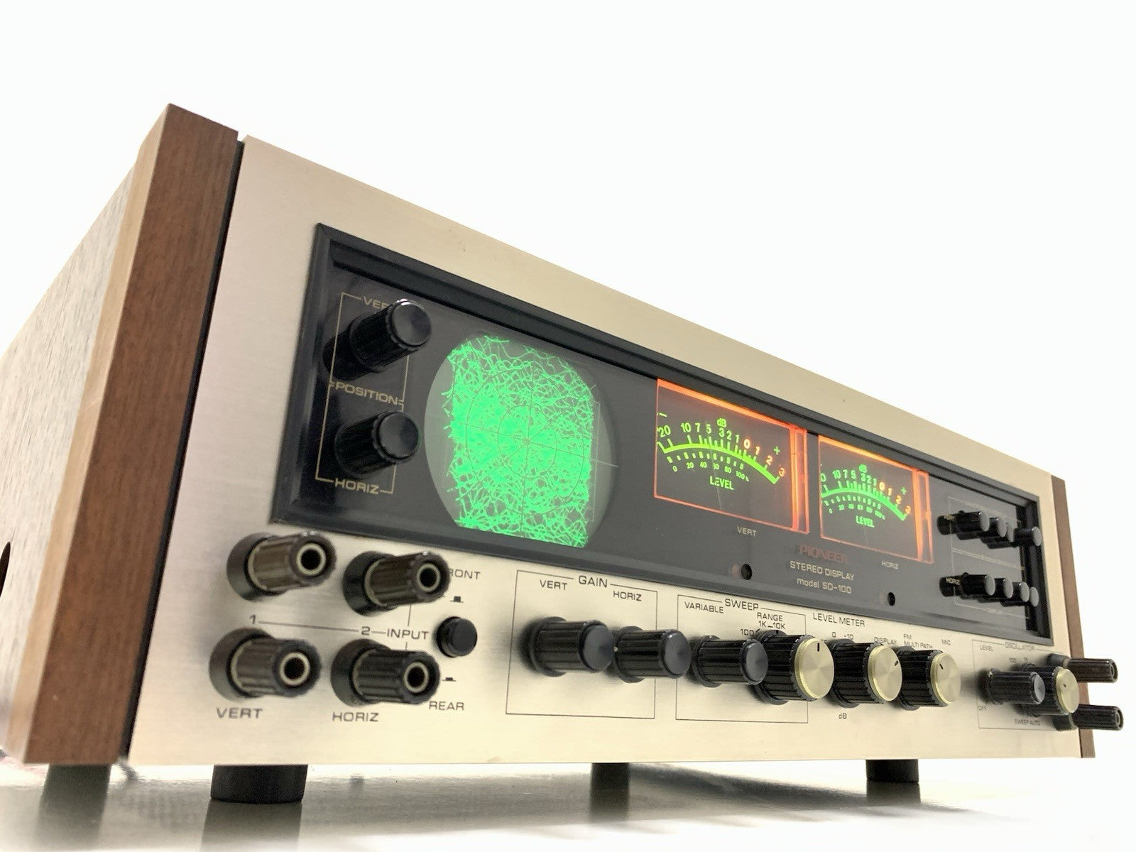 PIONEER SD 100 Stereo Display Audio Scope VERY RARE Vintage 1971 WORK Good Look