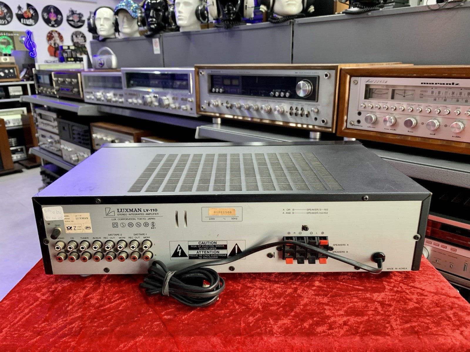 LUXMAN LV 110 Stereo Integrated Amplifier 35+35 W RMS Vintage 1988 WORK GoodLook