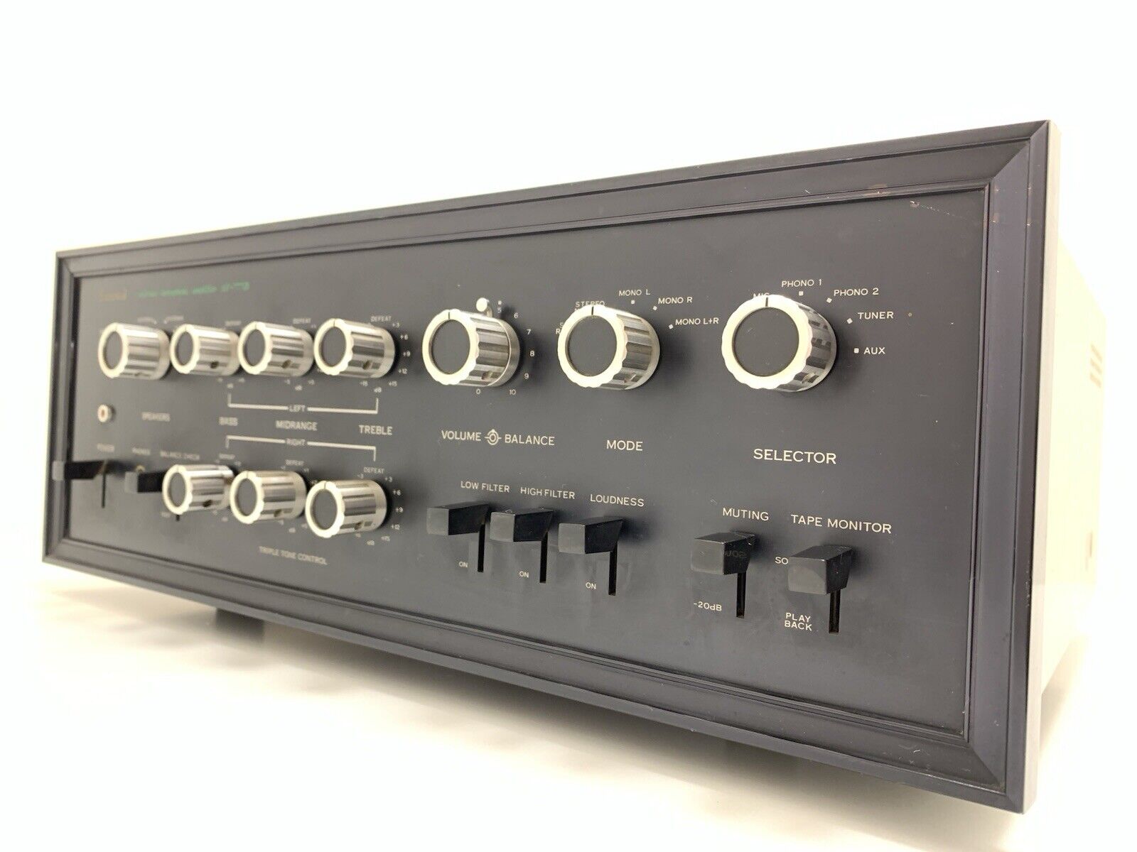 SANSUI AU 777D Solid State Amplifier 30+30 Watts RMS Vintage 1969 WORK Good Look