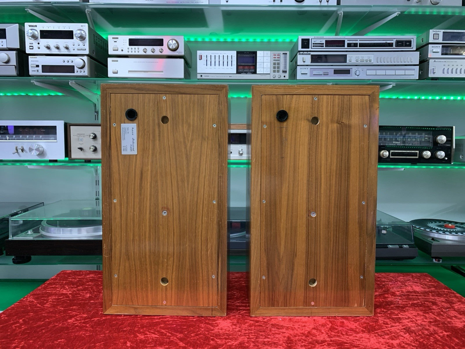 HECO Professional P 4001 Speakers 3 Way 40 Watts RMS Vintage 1971 WORK Good Look