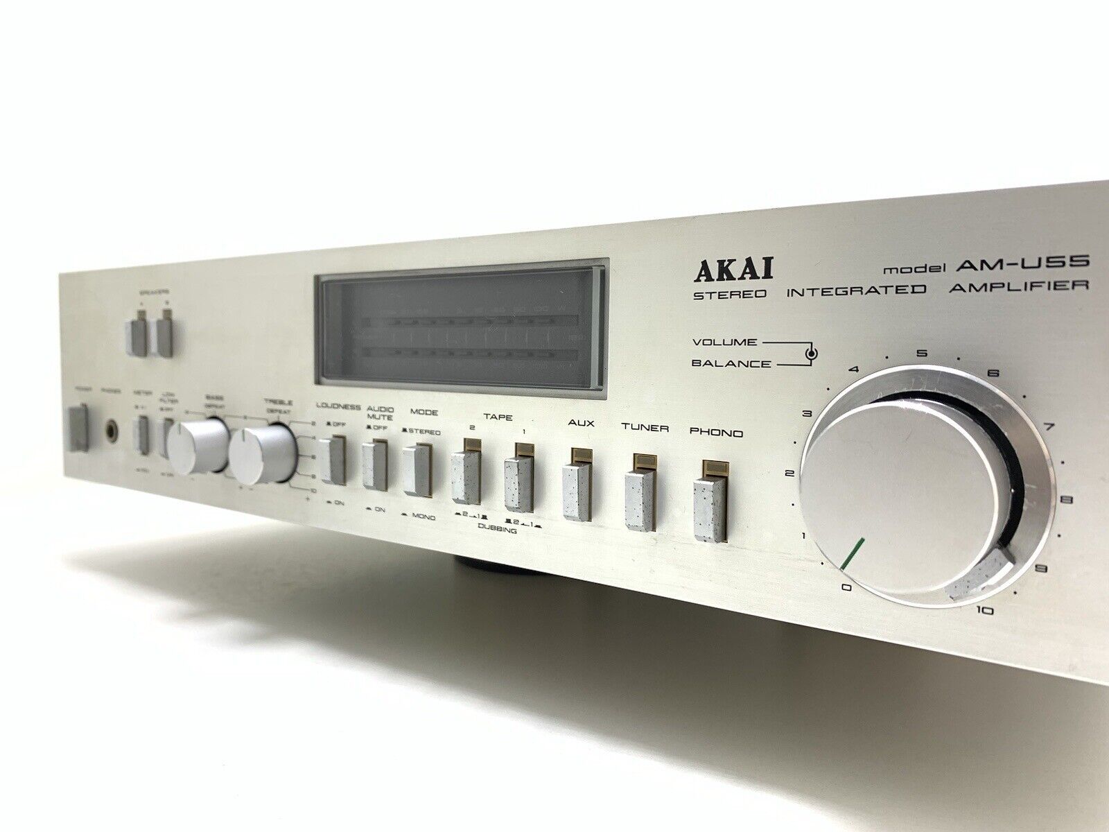 AKAI AM-U55 Stereo Integrated Amplifier 55+55 WRMS Vintage 1981 Work Good Look