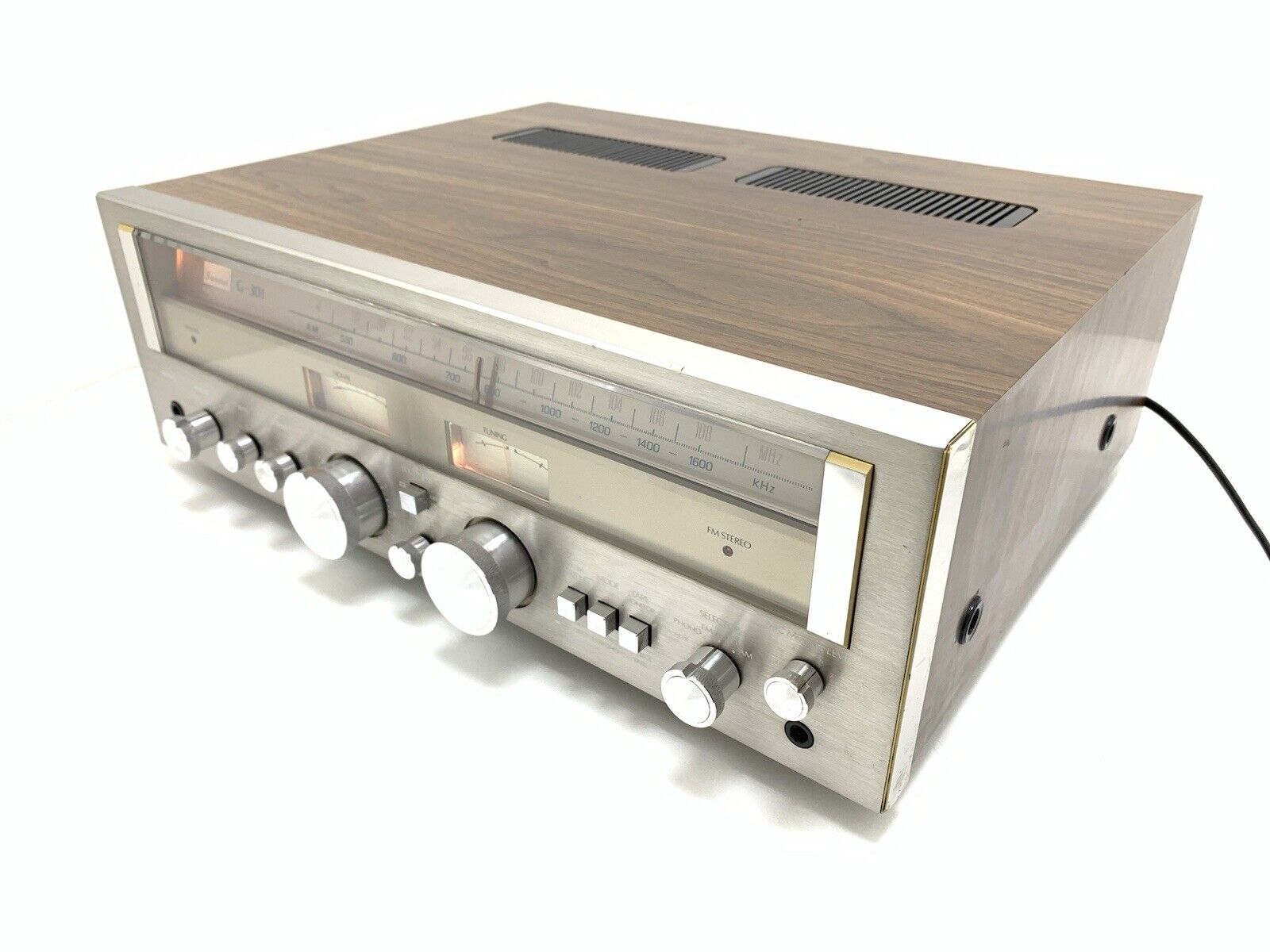 SANSUI G 301 / G-3000 Stereo Receiver 26+26Watts RMS Vintage 1978 WORK Good Look
