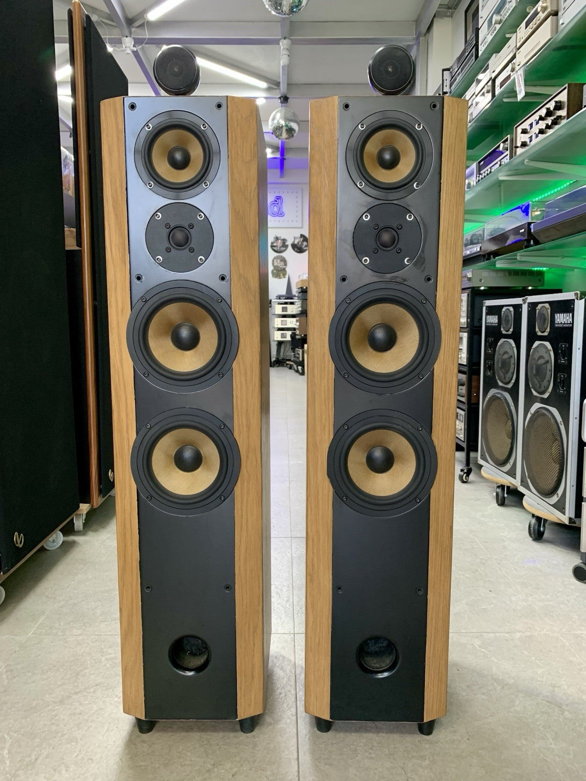 SONY SS X9ED High End Speakers 4 Way 250 Watts RMS Vintage 2000 WORK Good Look