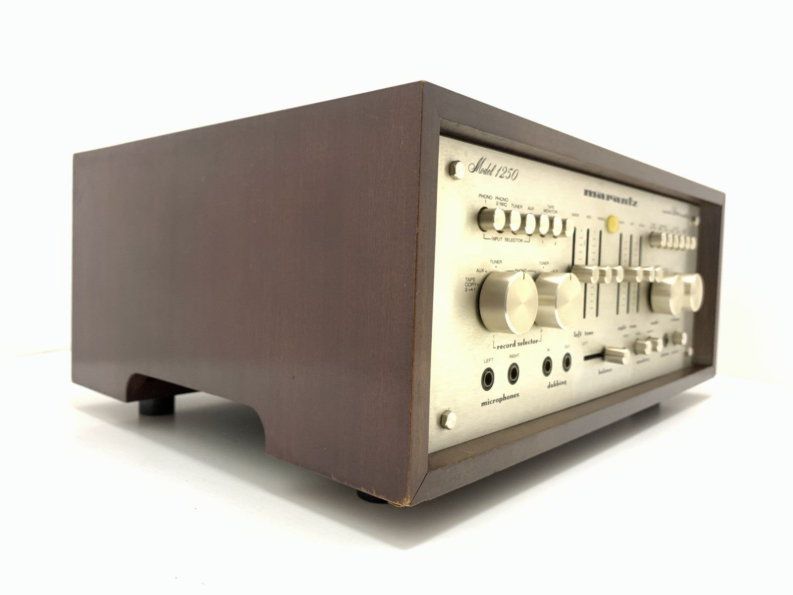 MARANTZ 1250 Console Stereo Amplifier 125+125 W RMS Vintage 1977 WORK Good Look