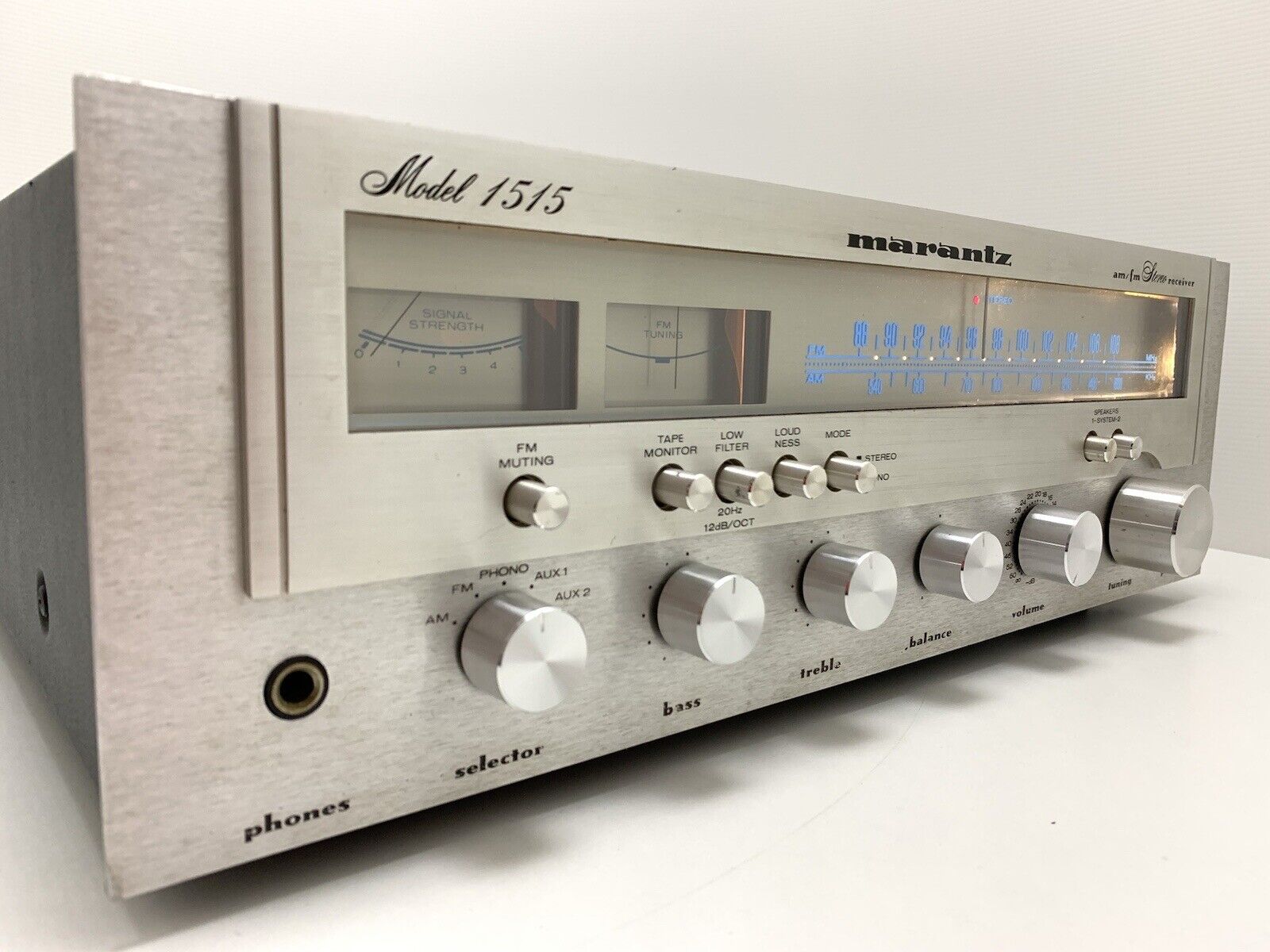 MARANTZ 1515 Stereo Receiver 30Watts RMS Vintage 1978 WORK Refurbished Good Look