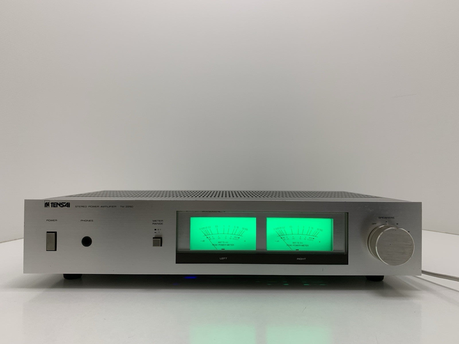 TENSAI TM 2250 Stereo Power Amplifier 100 Watts RMS Vintage 1980 WORK Good Look