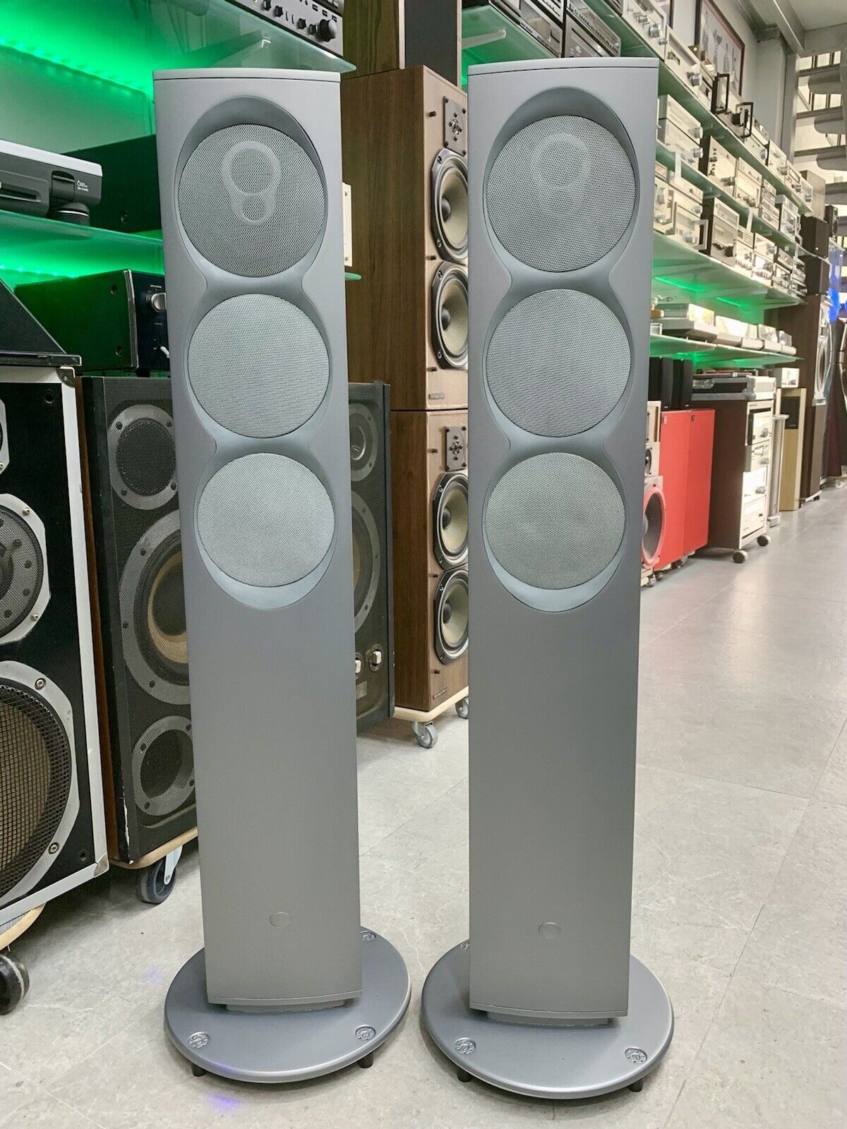 LINN KOMPONENT 110 Floorstanding Speaker 4 Way Vintage 60 WRMS WORK Good Look
