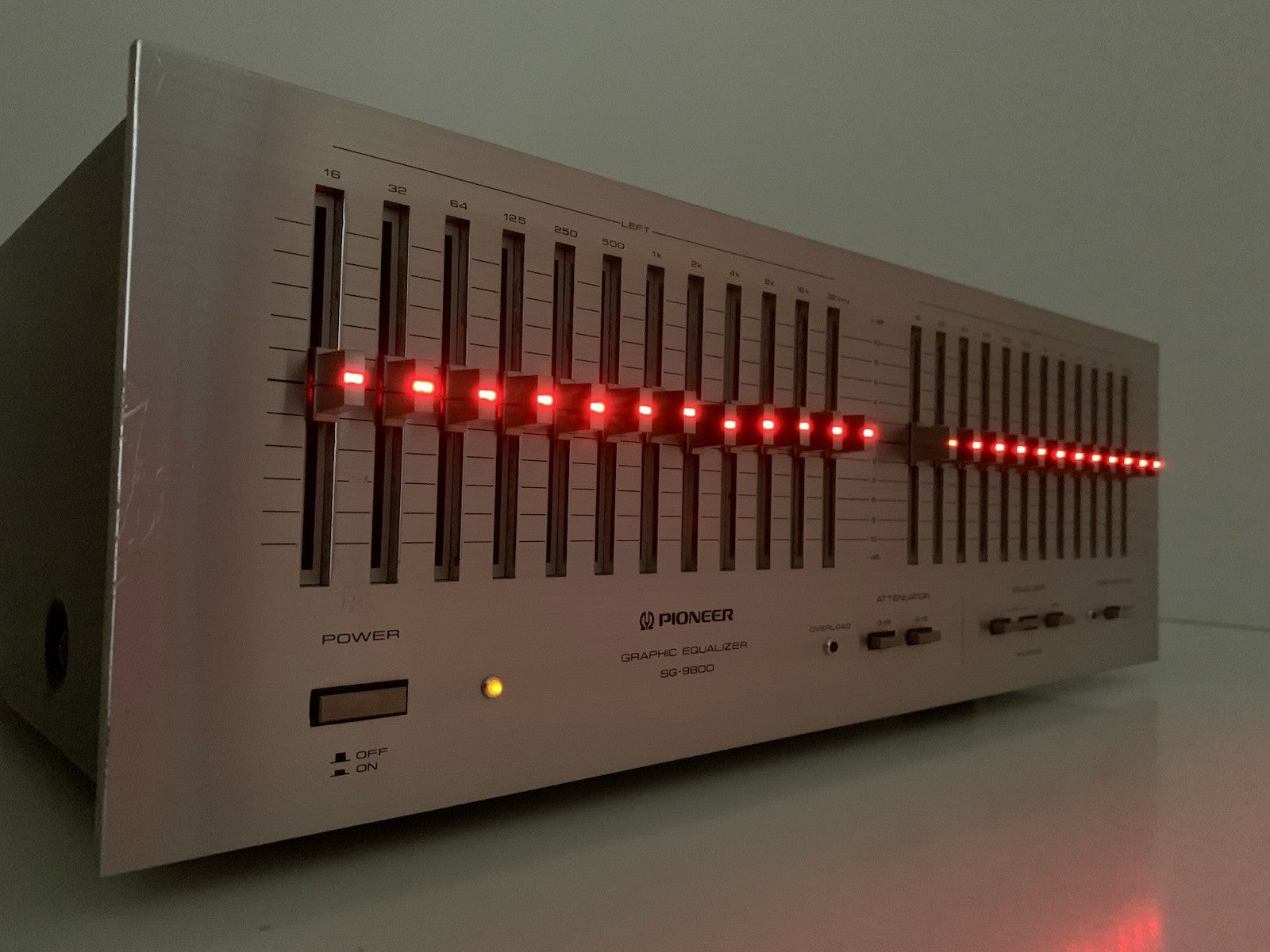 PIONEER SG 9800 Graphic Equalizer Refurbished NEW RED LED Vintage WORK Good Look