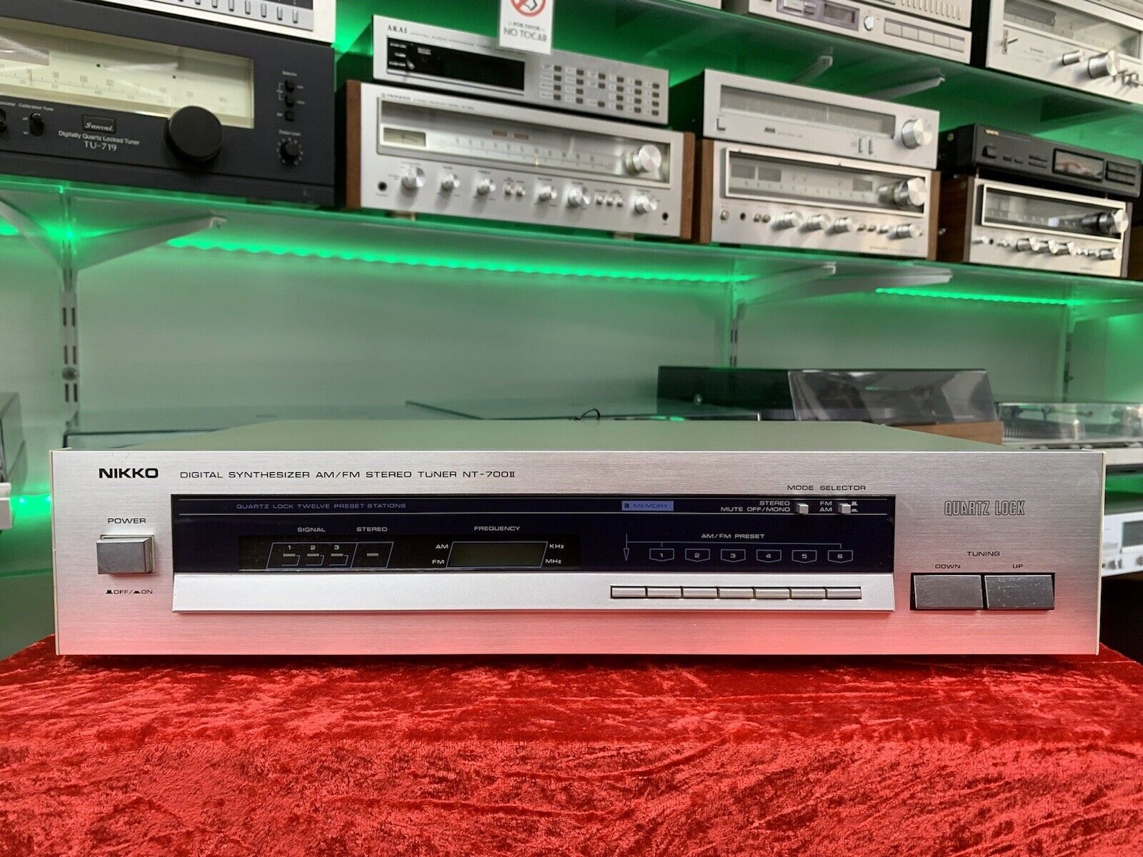 NIKKO NT-700 II AM/FM Stereo Digital Tuner Vintage 1981 Hi Fi Working Good Look