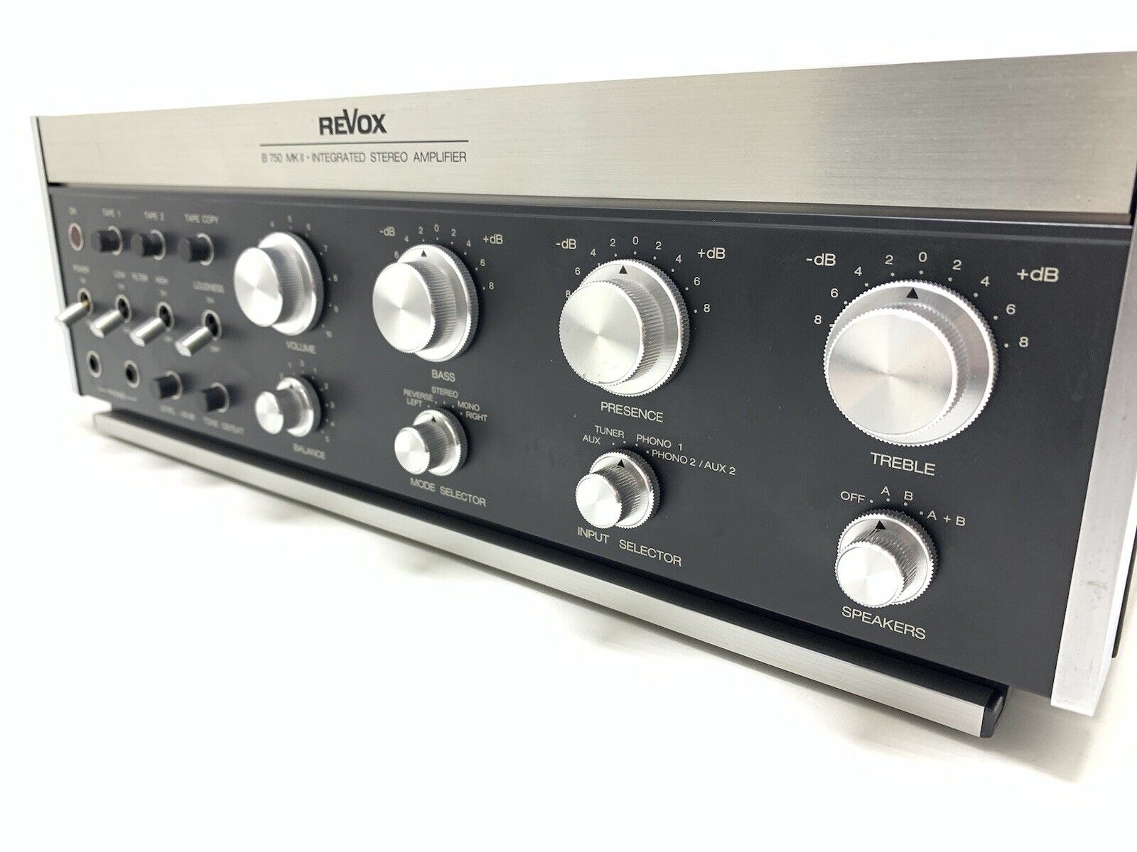 REVOX B-750 MKII Hig End Stereo Amplifier 80 W RMS Vintage 1978 WORK Good Look