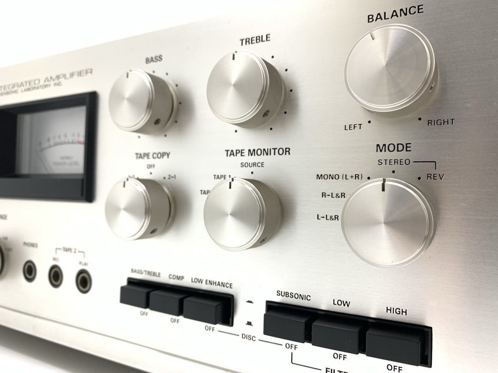 ACCUPHASE E 202 Stereo Hi End Amplifier 100+100 WRMS Vintage 1974 WORK Good Look
