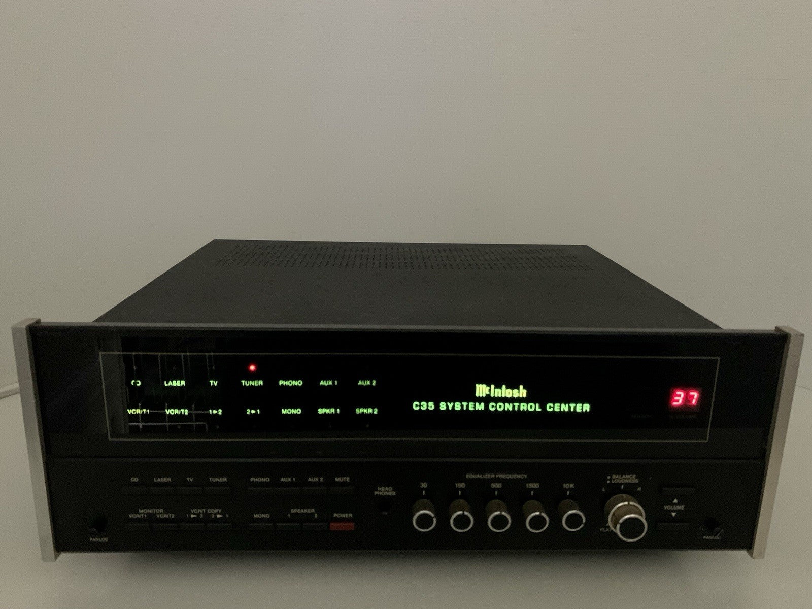 McINTOSH C 35 System Control Center Stereo Pre Amplifier Vintage WORK Good Look