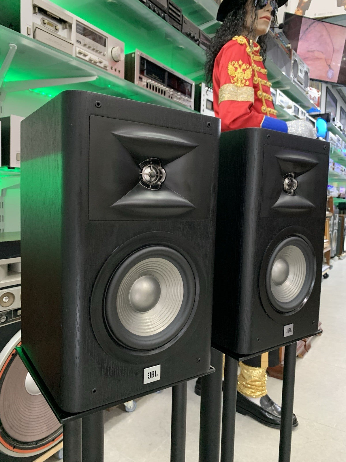JBL Studio 230 Monitor Speakers 2 Way 150 Watts RMS Vintage WORK Good Look