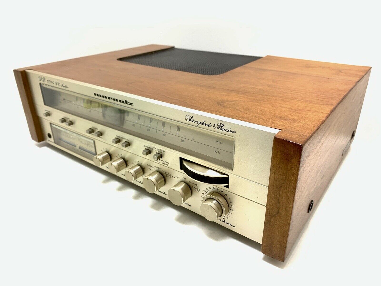 MARANTZ SR 6010 DC Stereo Receiver WOOD Case 160WRMS Vintage 1981 WORK Good Look