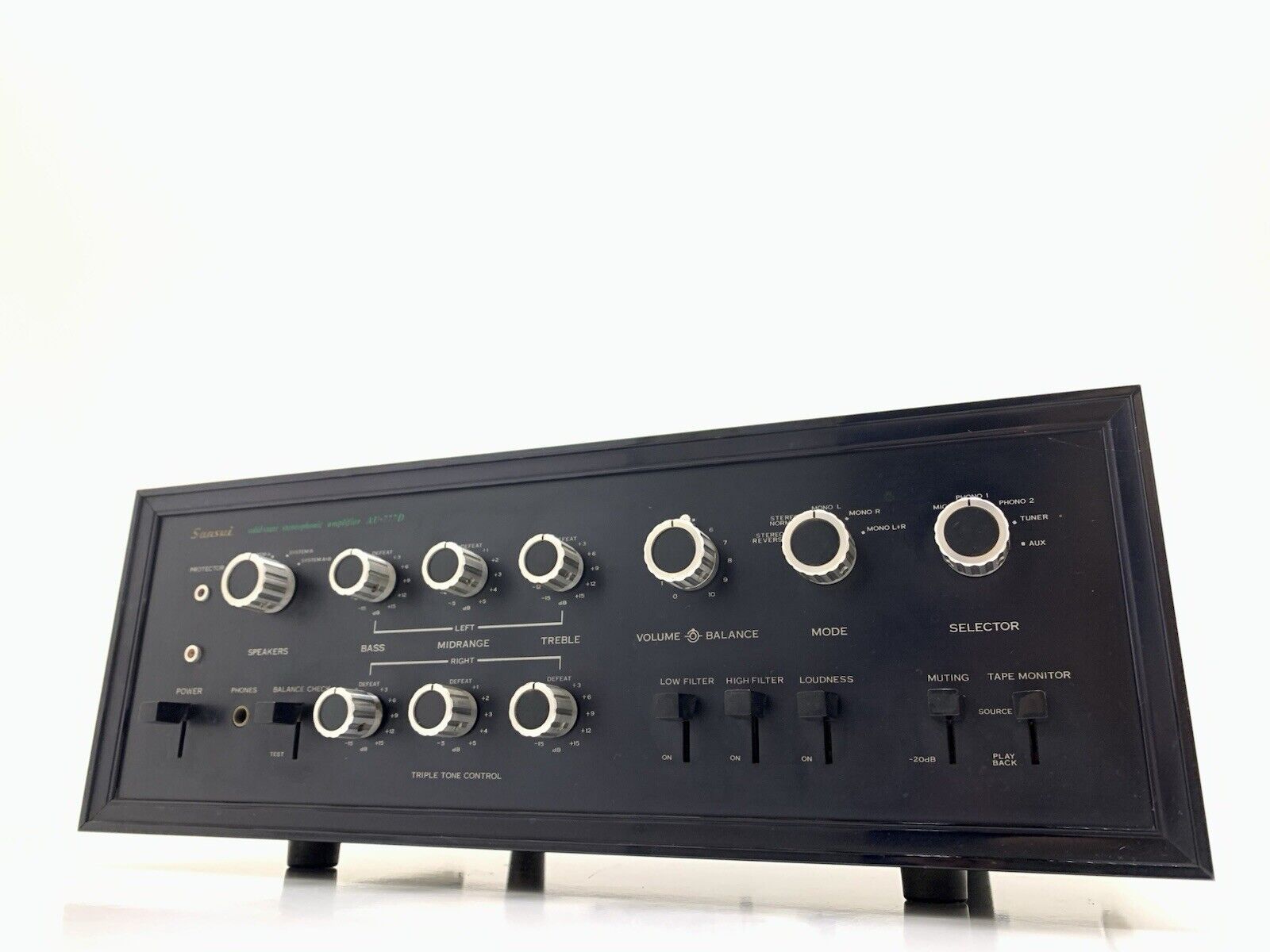 SANSUI AU 777D Solid State Amplifier 30+30 Watts RMS Vintage 1969 WORK Good Look