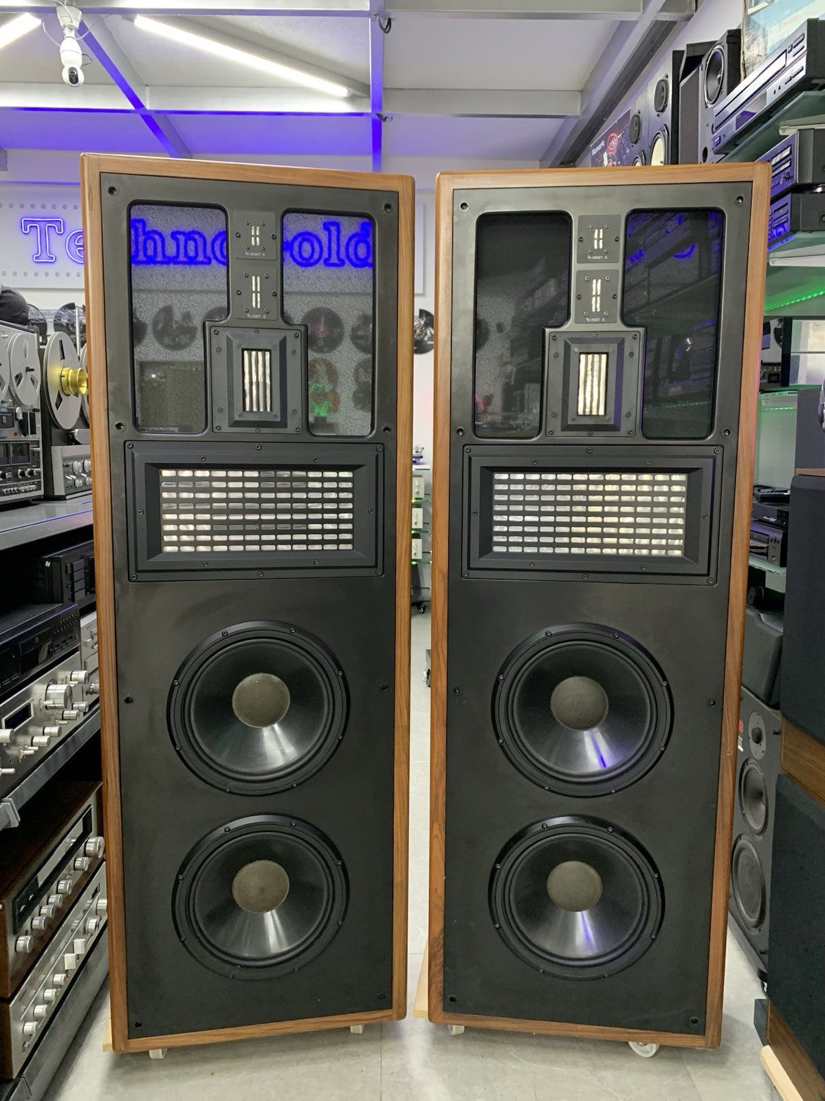 INFINITY IRS DELTA GAMMA Legendary  Speakers Vintage 1987 Refurbished Good LOOK