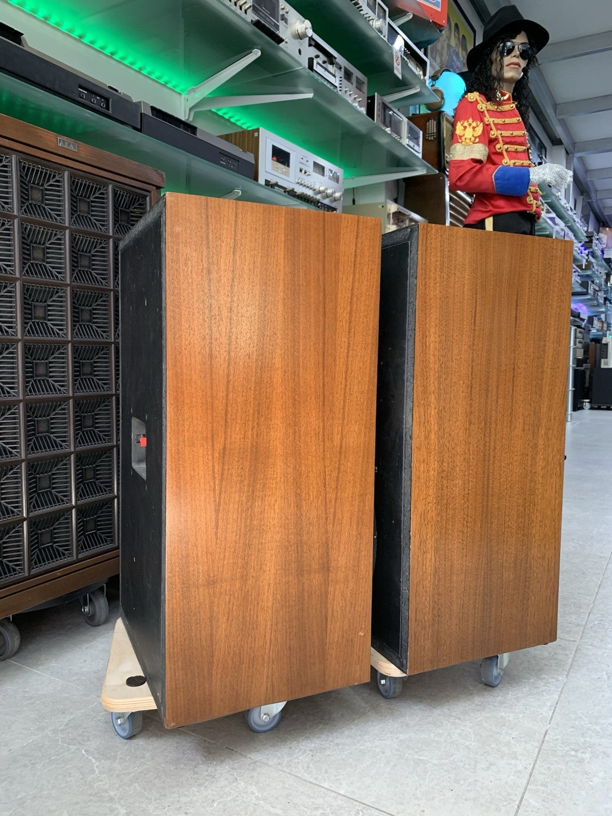 JBL L 112 LEGENDARY Speakers 300 Watts Vintage 1980 Refurbished WORK LIKE NEW