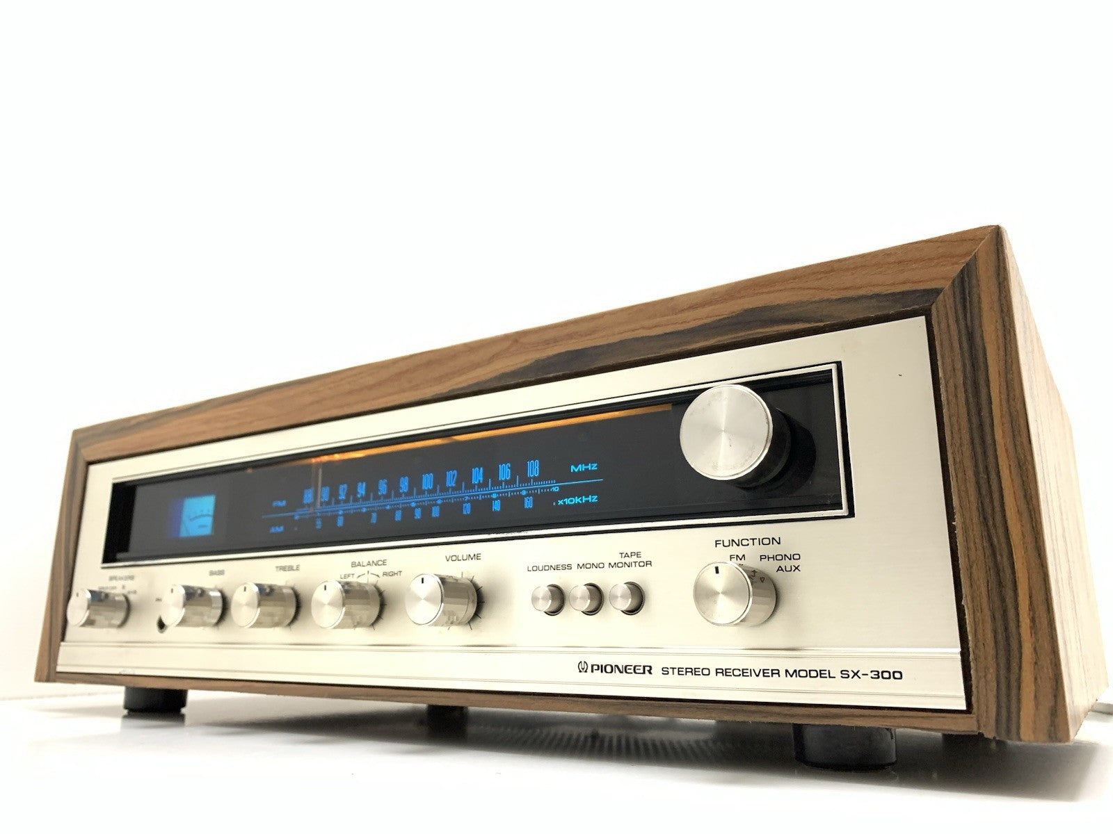 PIONEER SX 300 AM/FM Stereo Receiver NEW Wood BOX Vintage 1973 WORK Good Look