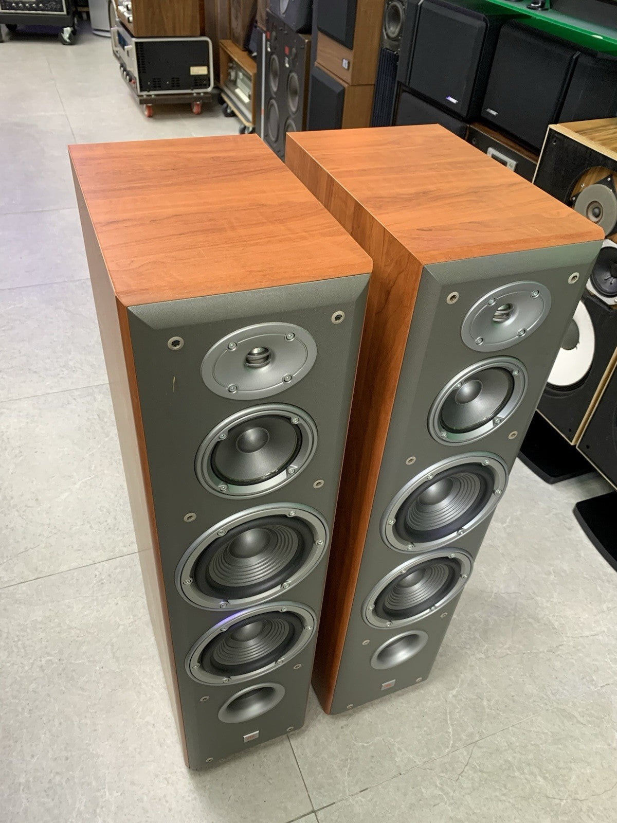 JBL E80 Northridge Monitor Speakers 400 Watts RMS Vintage 2003 WORK Good Look