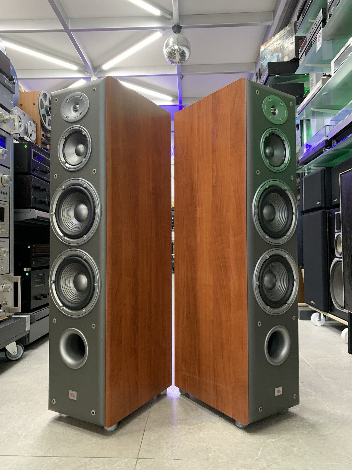 JBL E80 Northridge Monitor Speakers 400 Watts RMS Vintage 2003 WORK Good Look