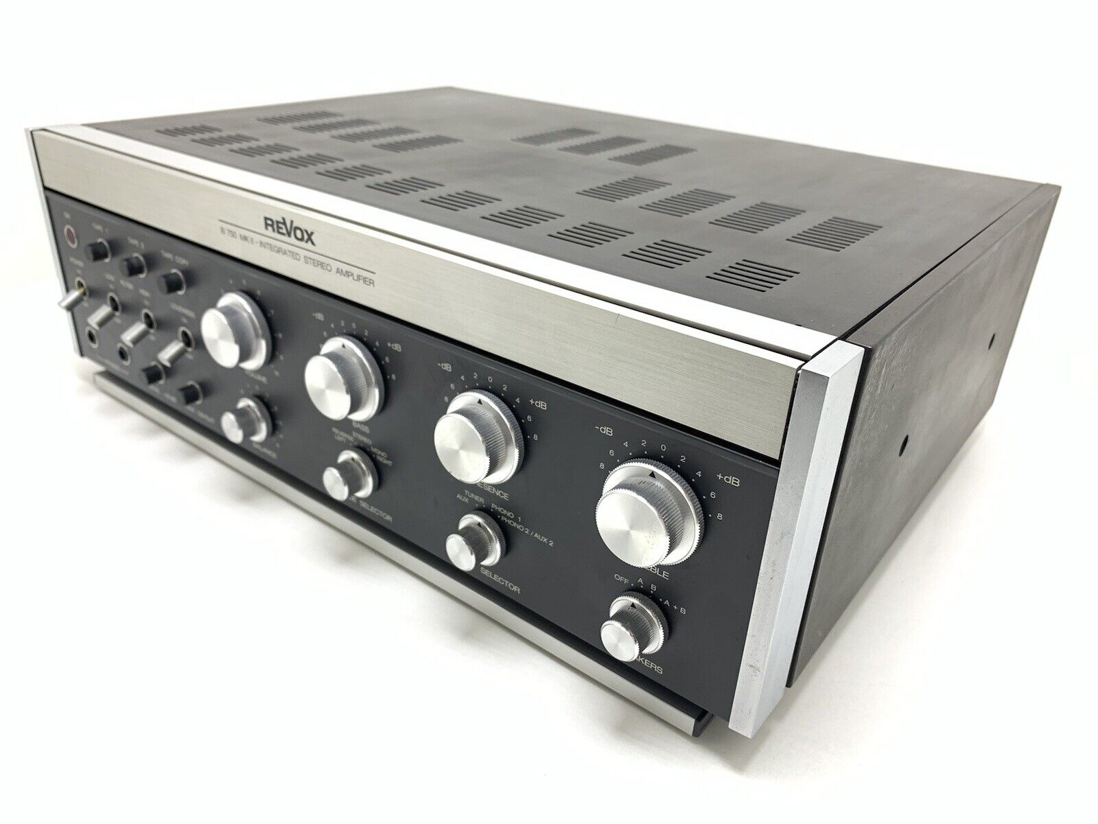 REVOX B-750 MKII Hig End Stereo Amplifier 80 W RMS Vintage 1978 WORK Good Look