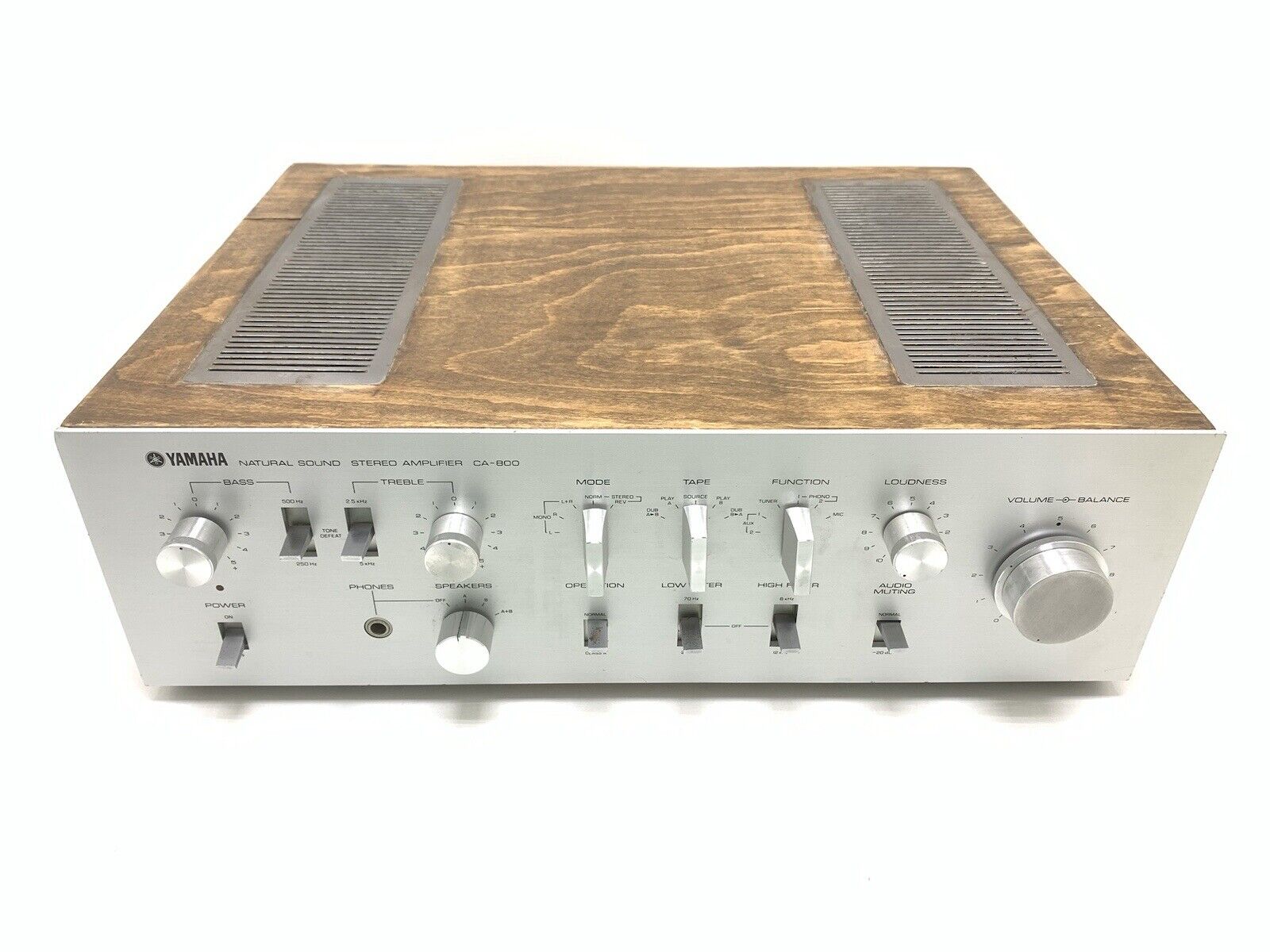 YAMAHA CA-800 Integrated Stereo Amplifier 2X 45 Watts RMS Vintage 1976 Good Look
