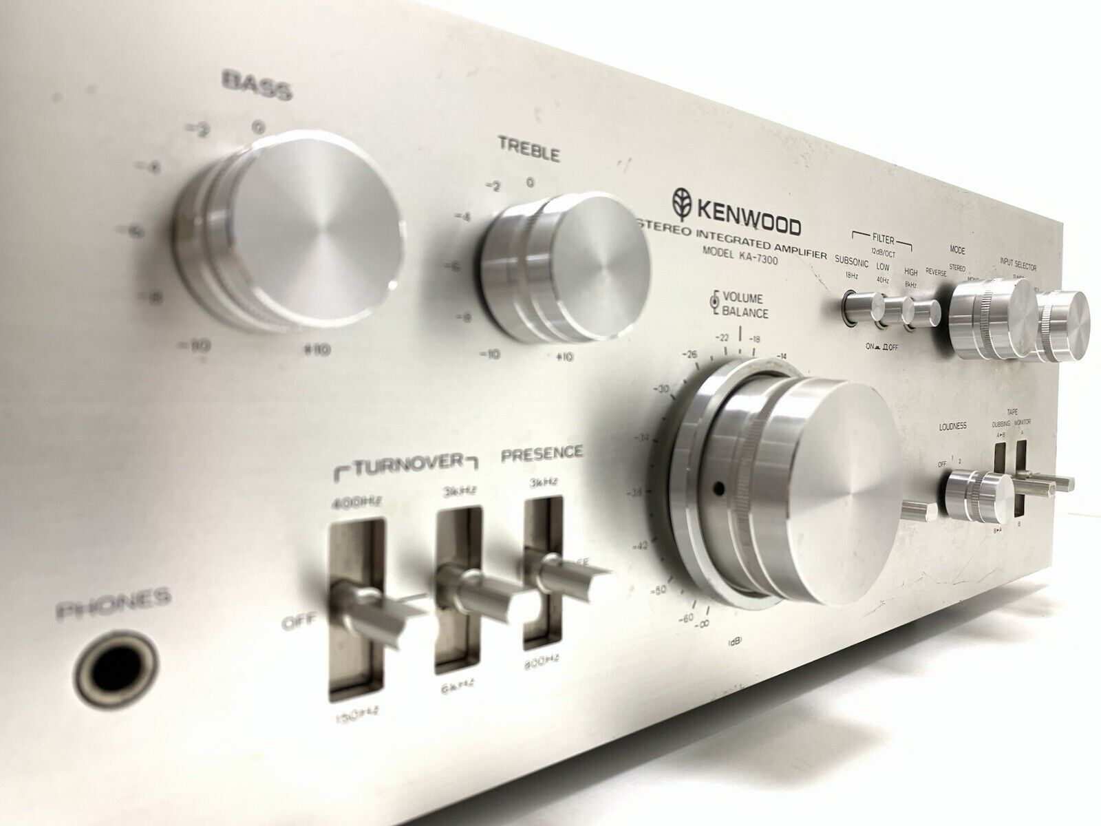 KENWOOD KA 7300 Integrated Stereo Amplifier 65+65 WRMS Vintage 1976 Good Look