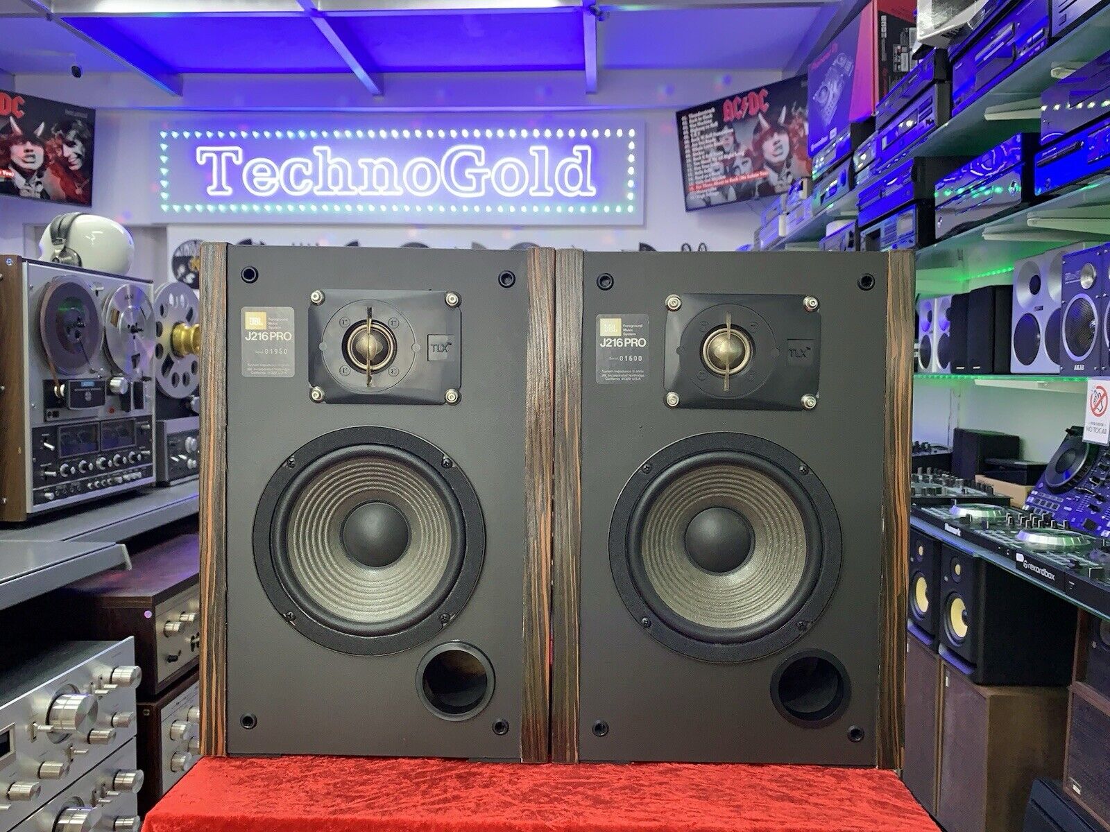JBL J216 PRO Studio Monitor Speaker 2Way 60Watts RMS Vintage 1985 WORK Good Look