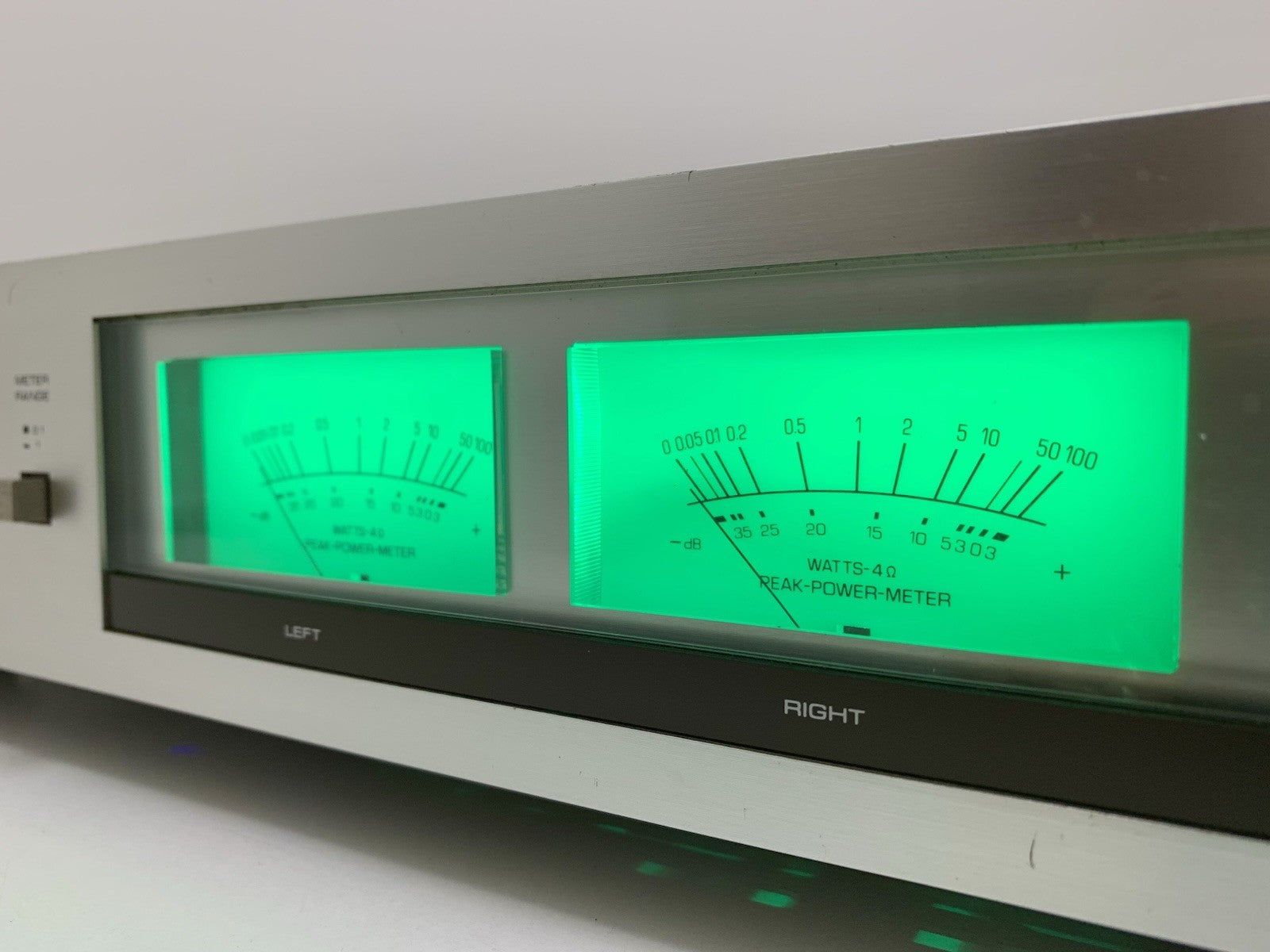 TENSAI TM 2250 Stereo Power Amplifier 100 Watts RMS Vintage 1980 WORK Good Look