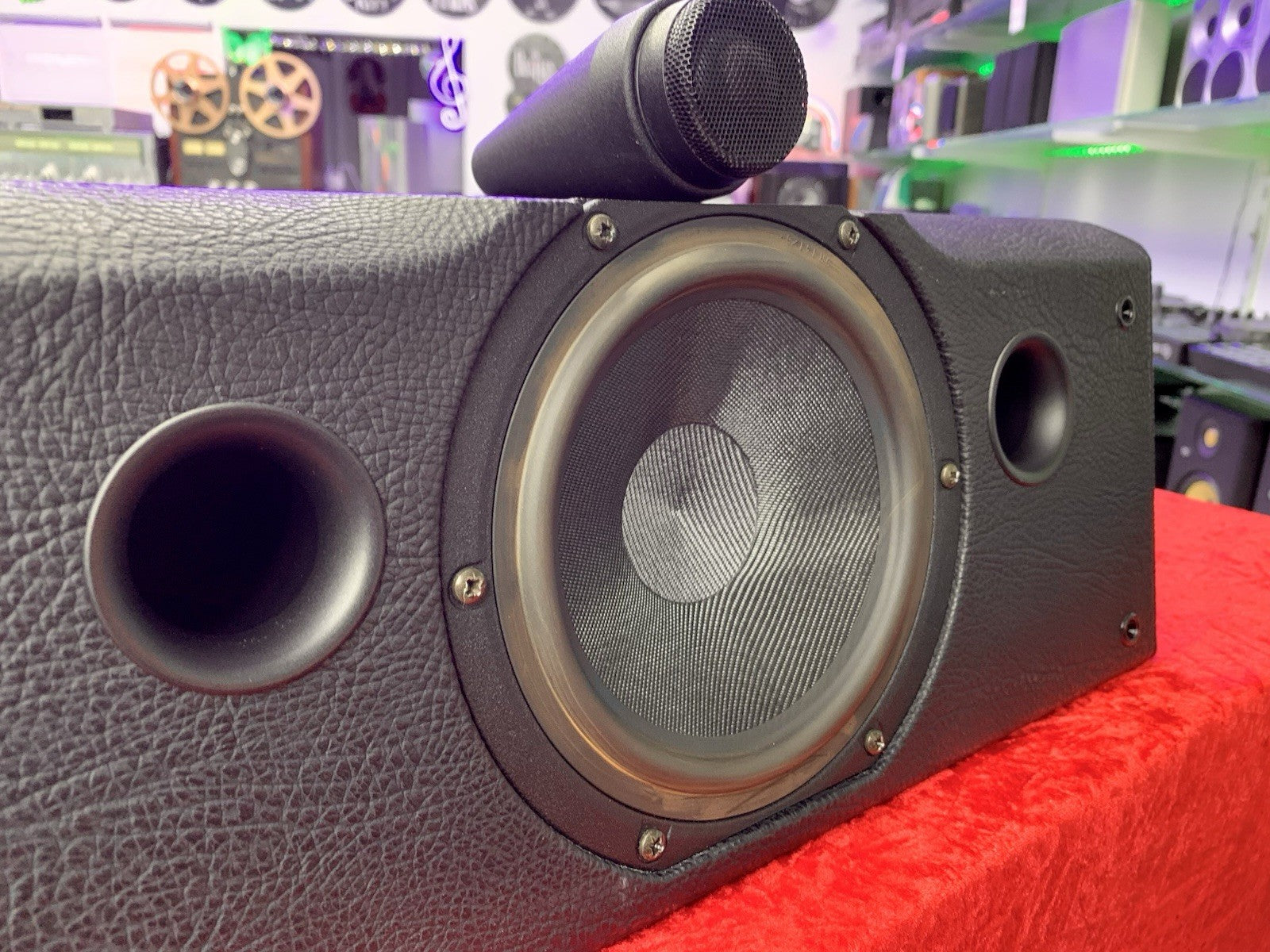 SONUS FABER SOLO HOME Center Speaker 200 Watts RMS High End Work Good Look