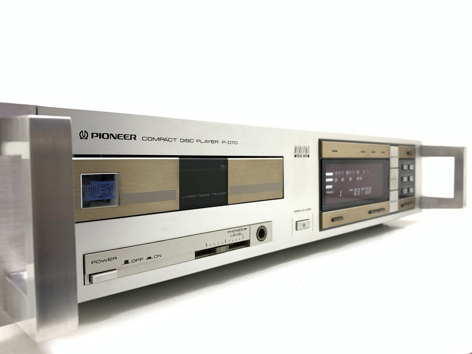 PIONEER P D70 Compact Disc CD Player Exclusive Handles RACK 19" WORK Good Look