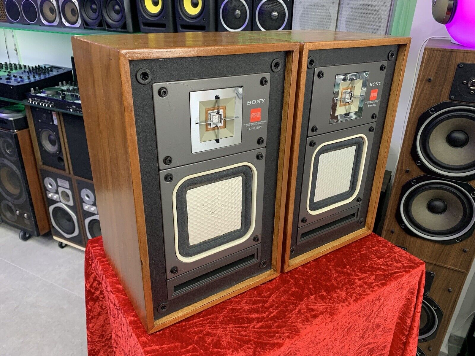 SONY APM 500 Speaker 2 Way System 50 Watts Vintage NEW WOOD BOX Good Look