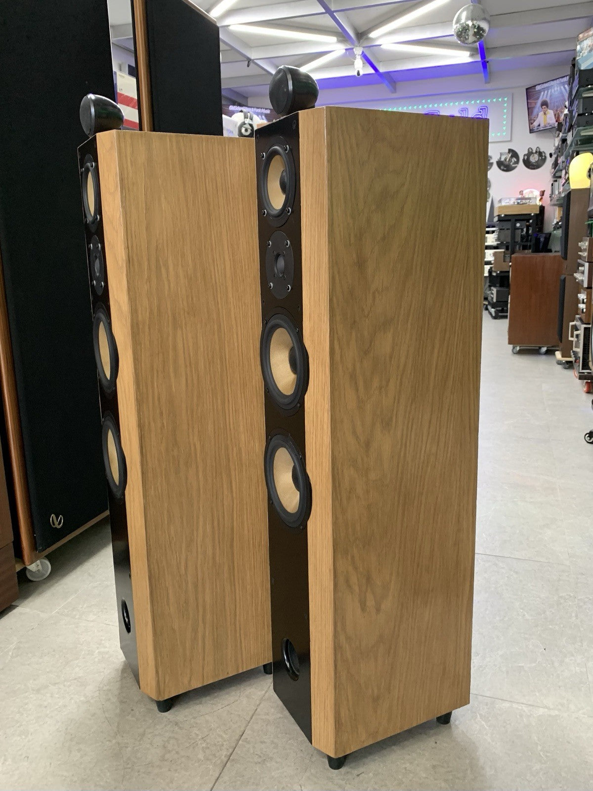 SONY SS X9ED High End Speakers 4 Way 250 Watts RMS Vintage 2000 WORK Good Look