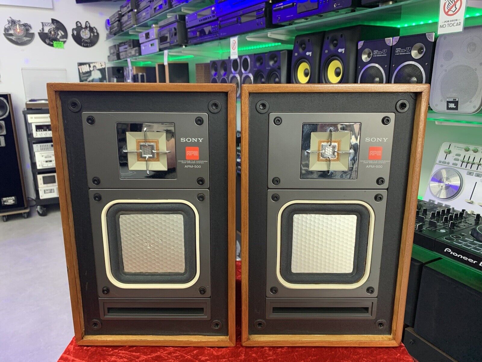 SONY APM 500 Speaker 2 Way System 50 Watts Vintage NEW WOOD BOX Good Look