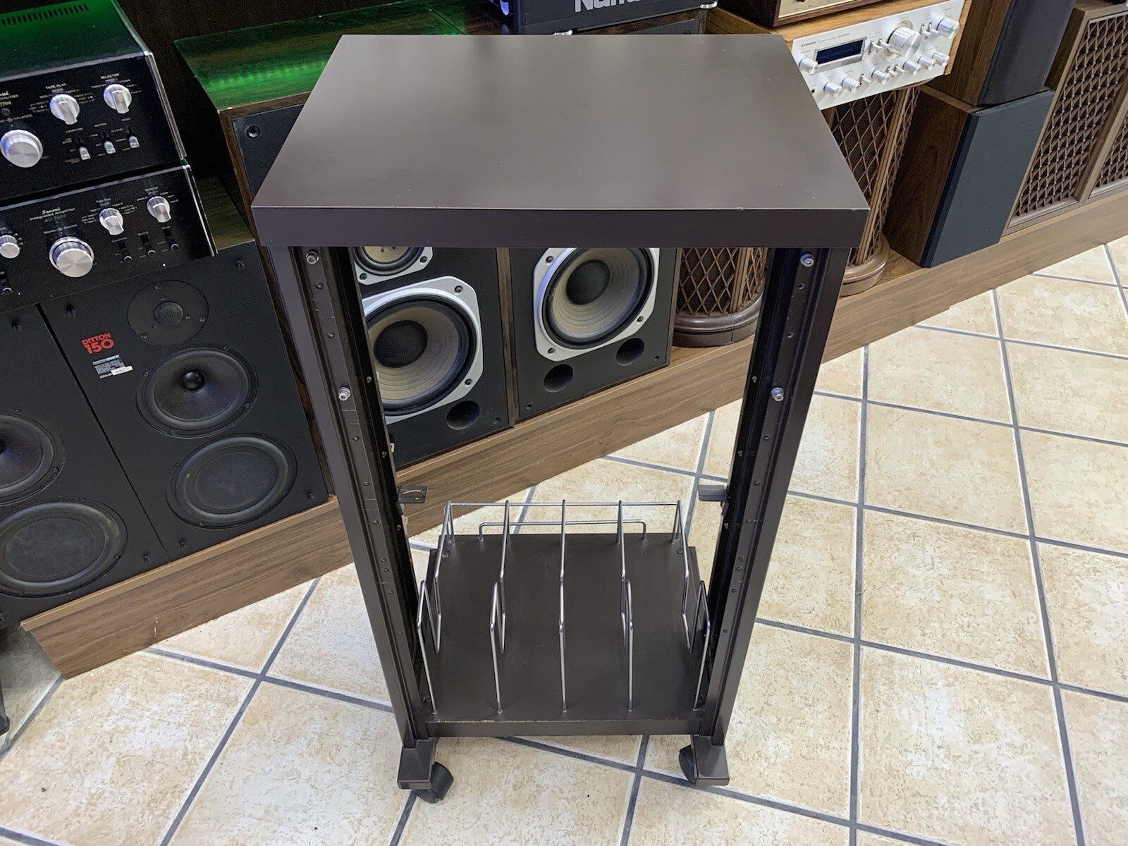 FISHER RA-7000 Original Audio Rack Very Rare Vintage 70's for TECHNICS Good Look