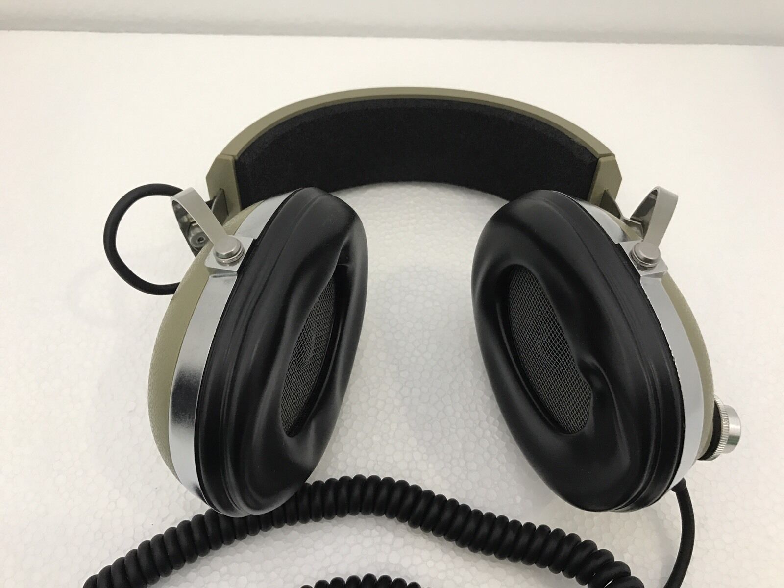 KOSS PRO4AA Professional Headphones PRO 4AA Very Rare Vintage 1970 With Good Box