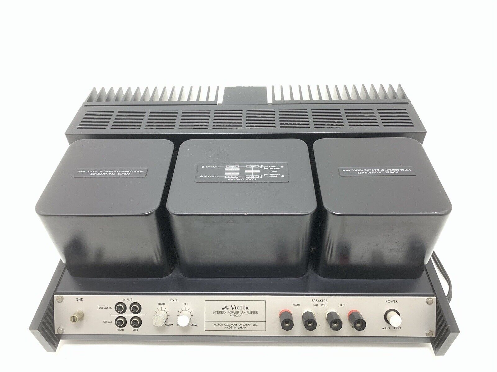 JVC VICTOR M-3030 Stereo Power Amplifier 200W RMS Vintage 1977 Work Good Look