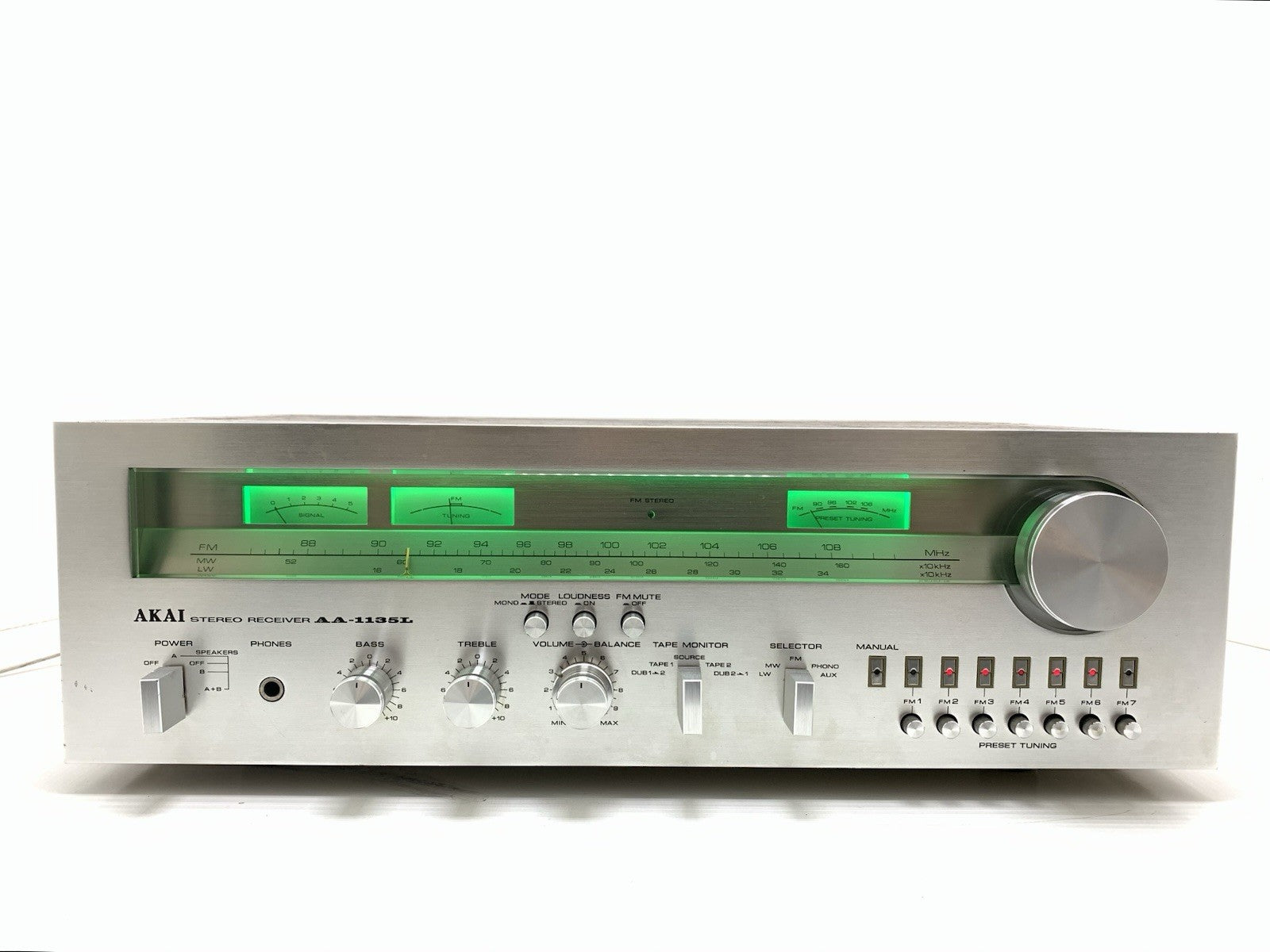 AKAI AA 1135L Stereo HiFi Receiver 38+38 Watts RMS Vintage 1979 WORK GOOD LOOK