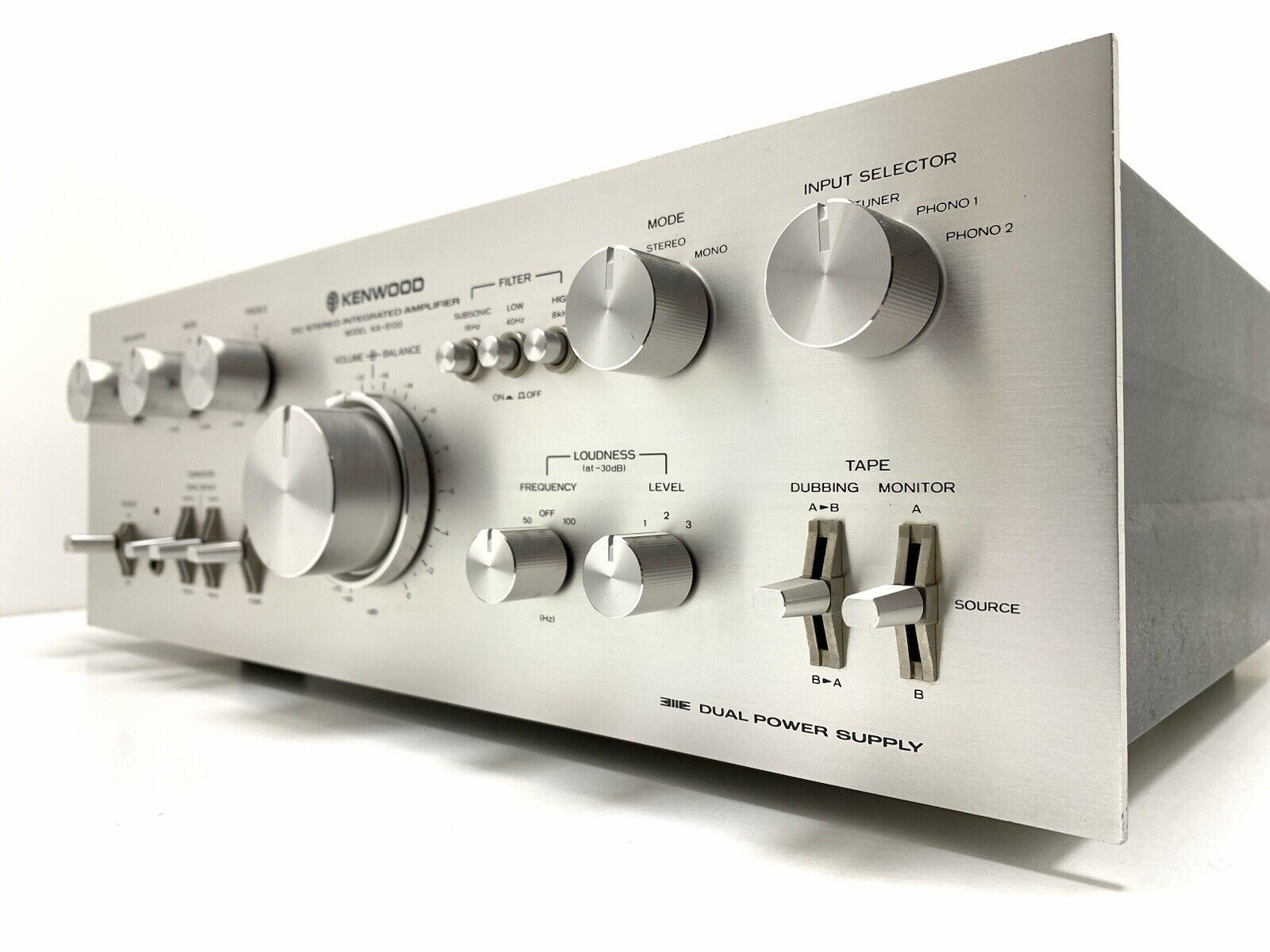KENWOOD KA 8100 DC Integrated Stereo Amplifier 75+75 WRMS Vintage 1977 Good Look
