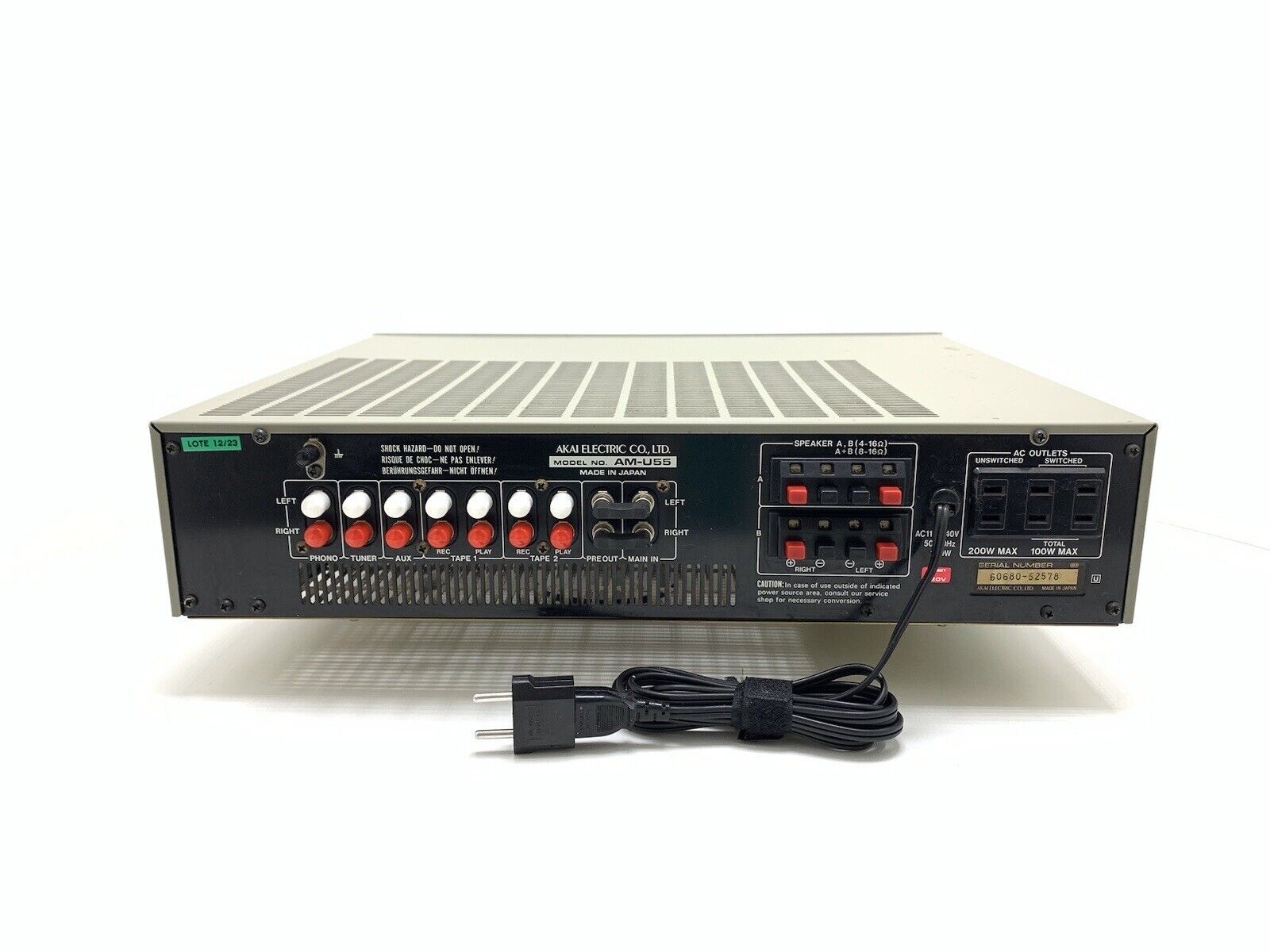 AKAI AM-U55 Stereo Integrated Amplifier 55+55 WRMS Vintage 1981 Work Good Look