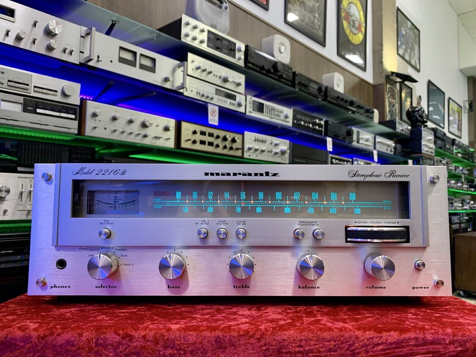MARANTZ 2216B Stereo Receiver 32 Watts RMS Vintage 1977-80 RARE WORK Good Look
