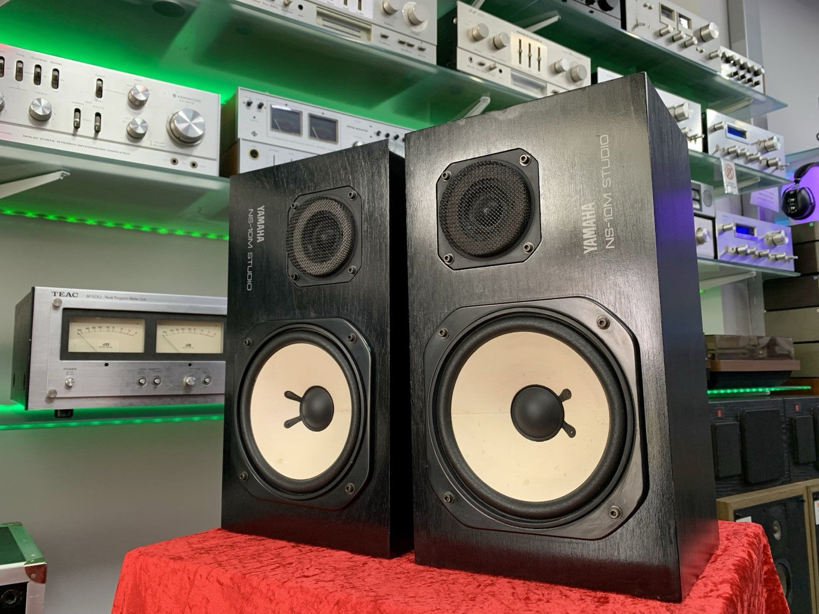 YAMAHA NS 10M Studio Monitor Original Reference Vintage Speakers Work Good Look