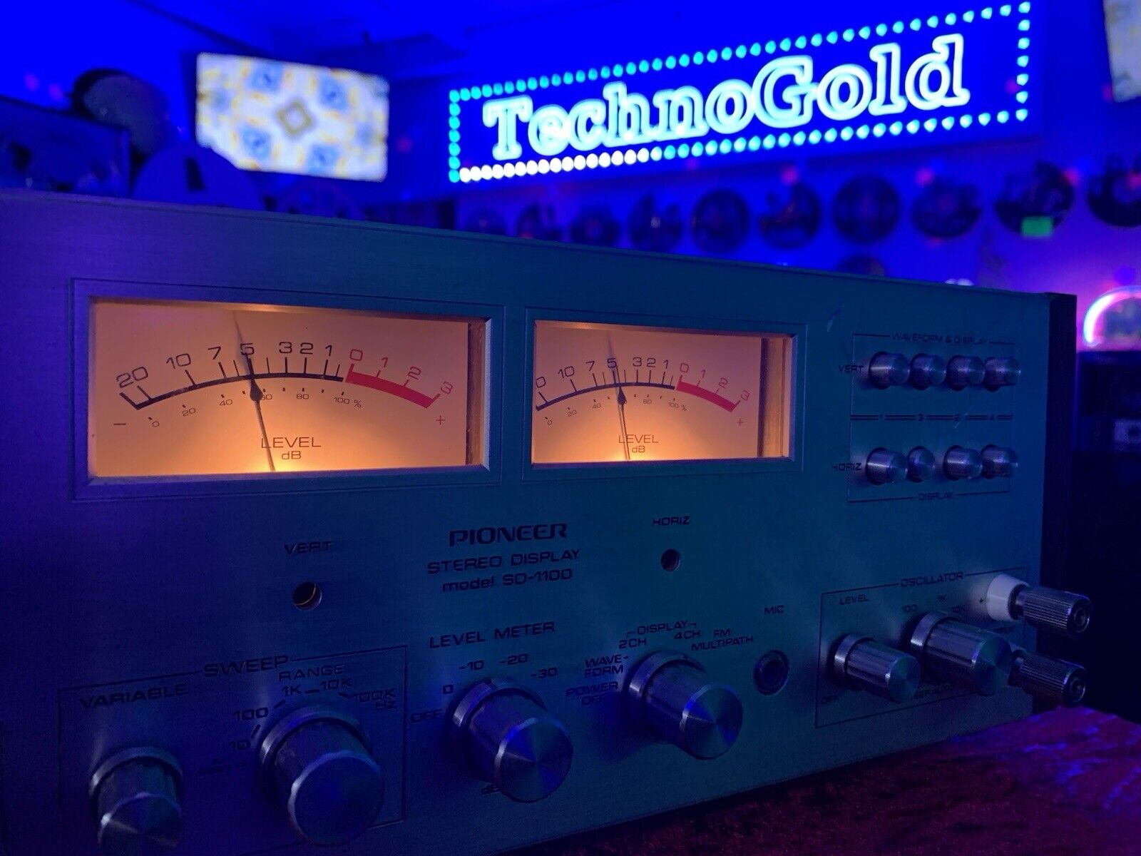 PIONEER SD-1100 Stereo Display Audio Scope VERY RARE Vintage 1972 WORK Good Look