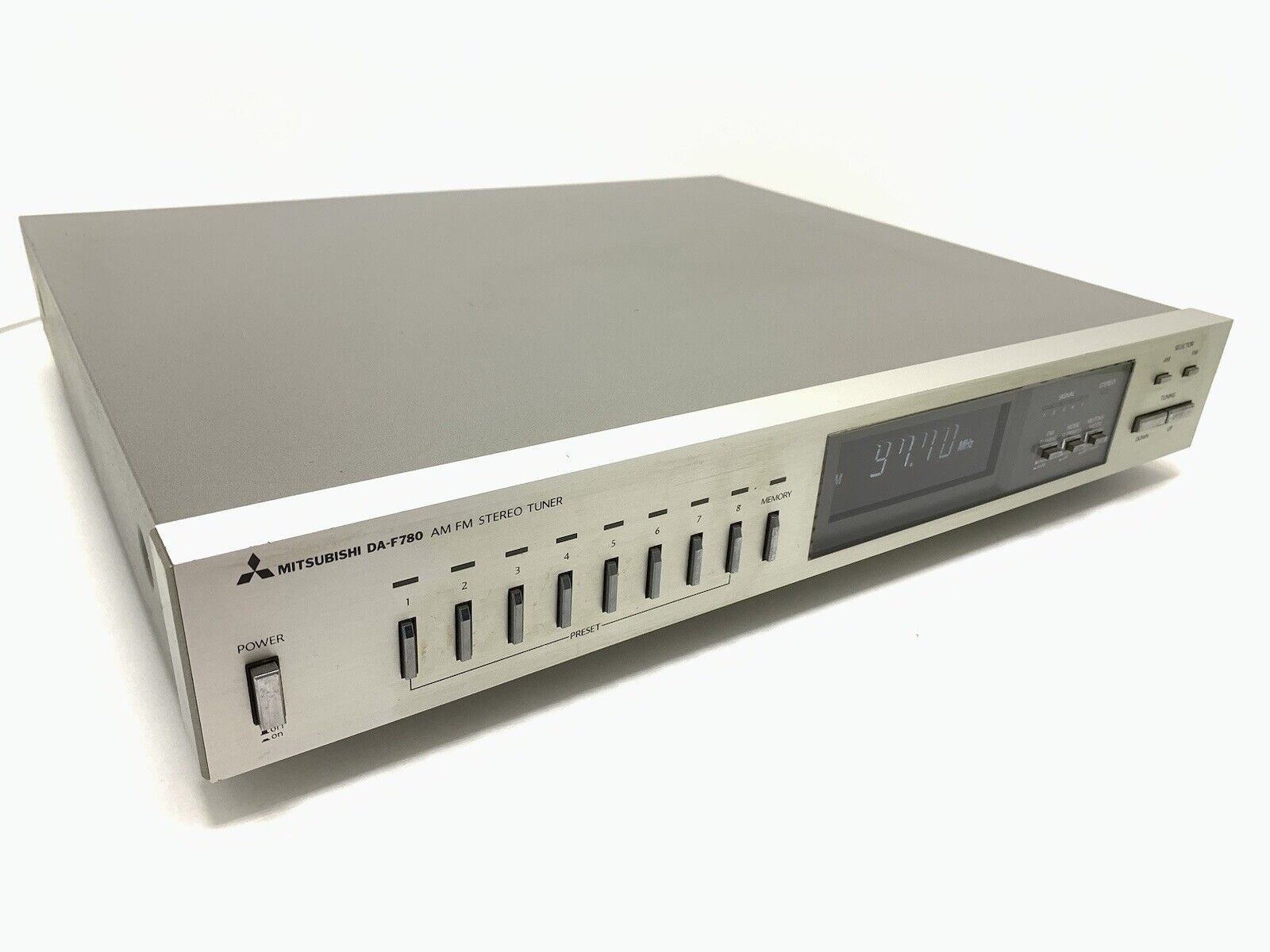MITSUBISHI DA-F780 AM/FM Stereo Tuner Digital Hi End Vintage 1981 WORK Good Look