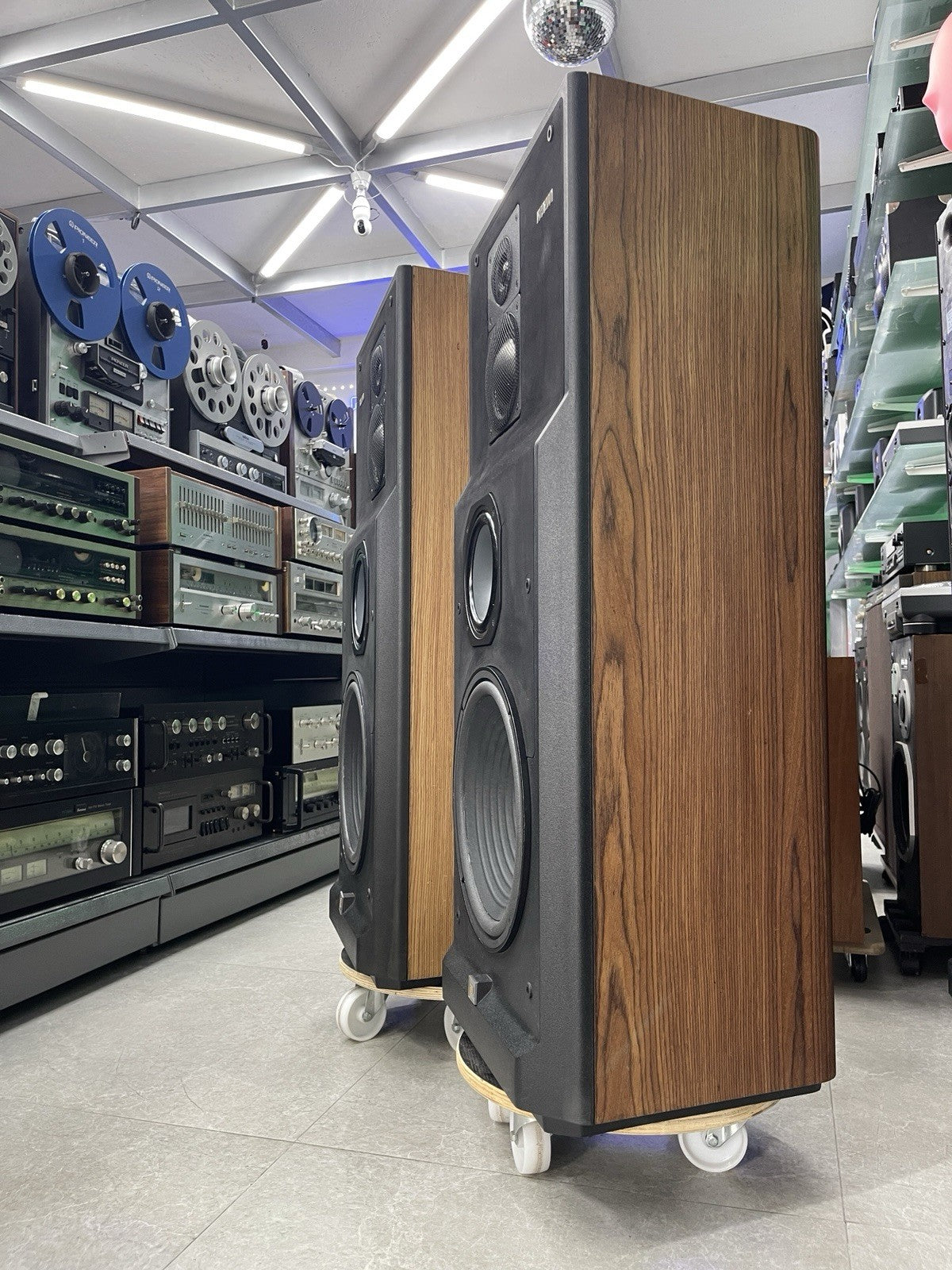 JBL XPL 200 LEGENDARY 4 Way Speakers 200 Watts RMS Vintage 1989 WORK Good Look
