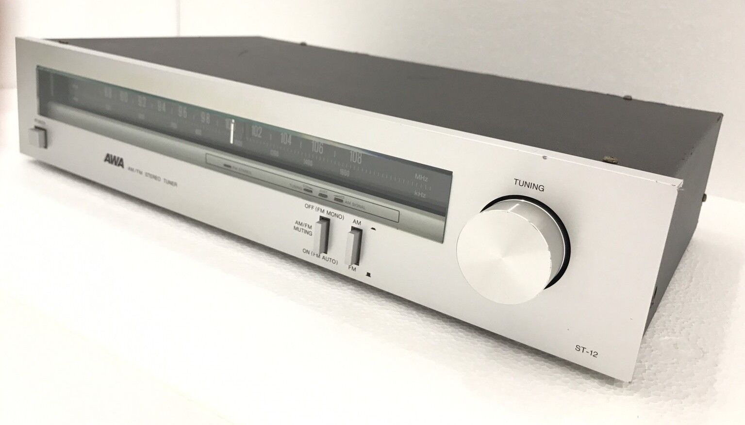 AWA AM/FM Stereo Tuner ST-120 Vintage 70' Very Rare  Made In Australia Like New