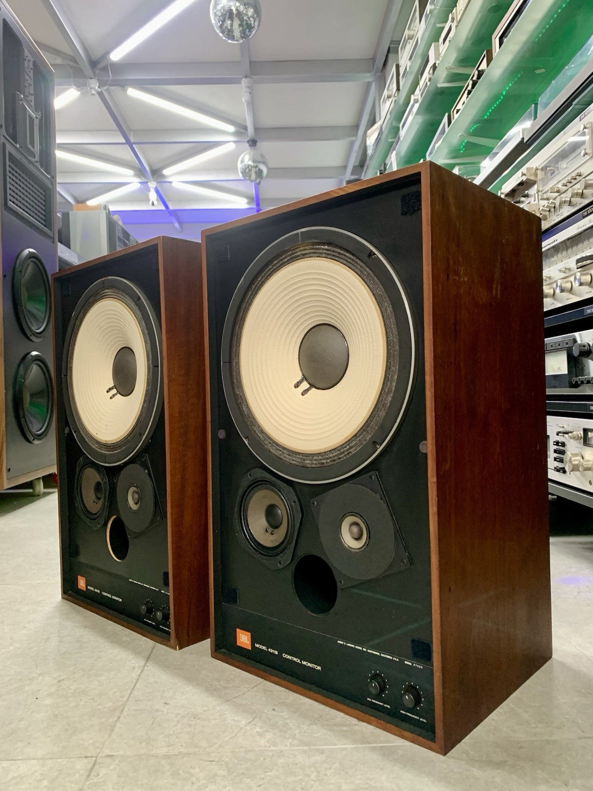 JBL 4311B LEGENDARY Studio Monitor Speakers Vintage 1975 Original WORK Perfect